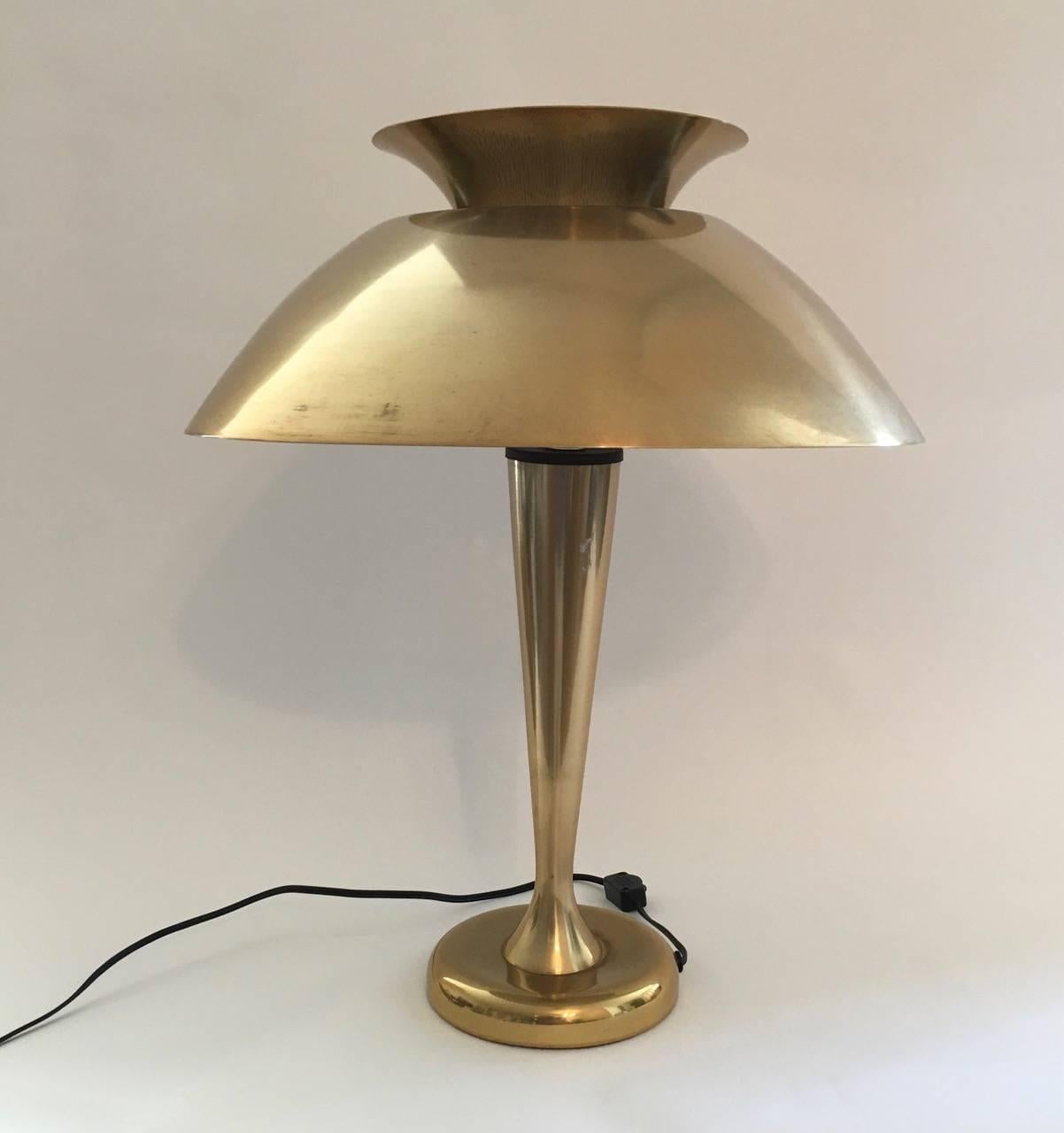 Art Moderne Anodized Spun Aluminum Table Lamp Soundrite Corp In Excellent Condition In Lambertville, NJ