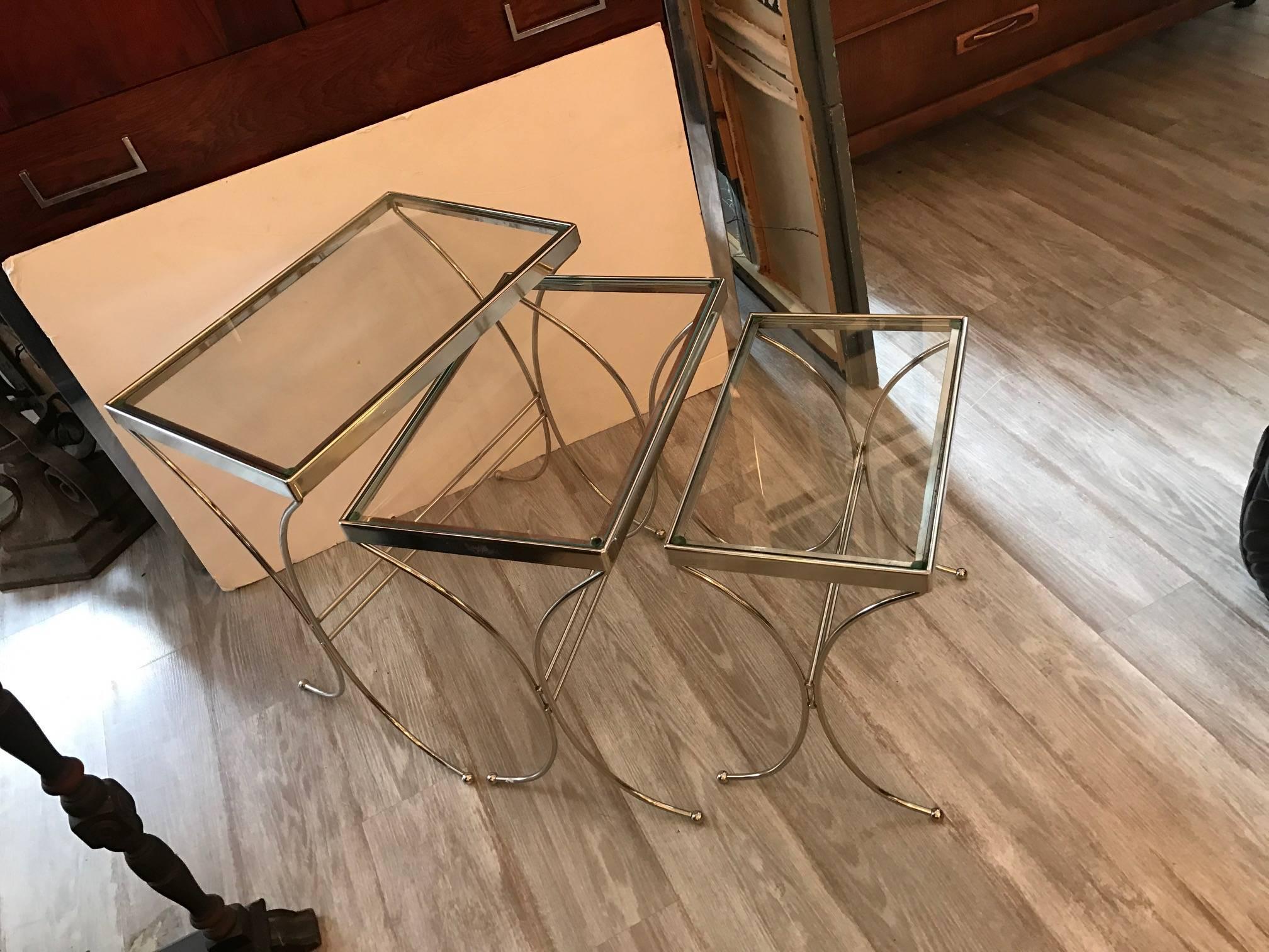 Set of Three Chrome and Glass Nesting Tables In Excellent Condition In Lambertville, NJ
