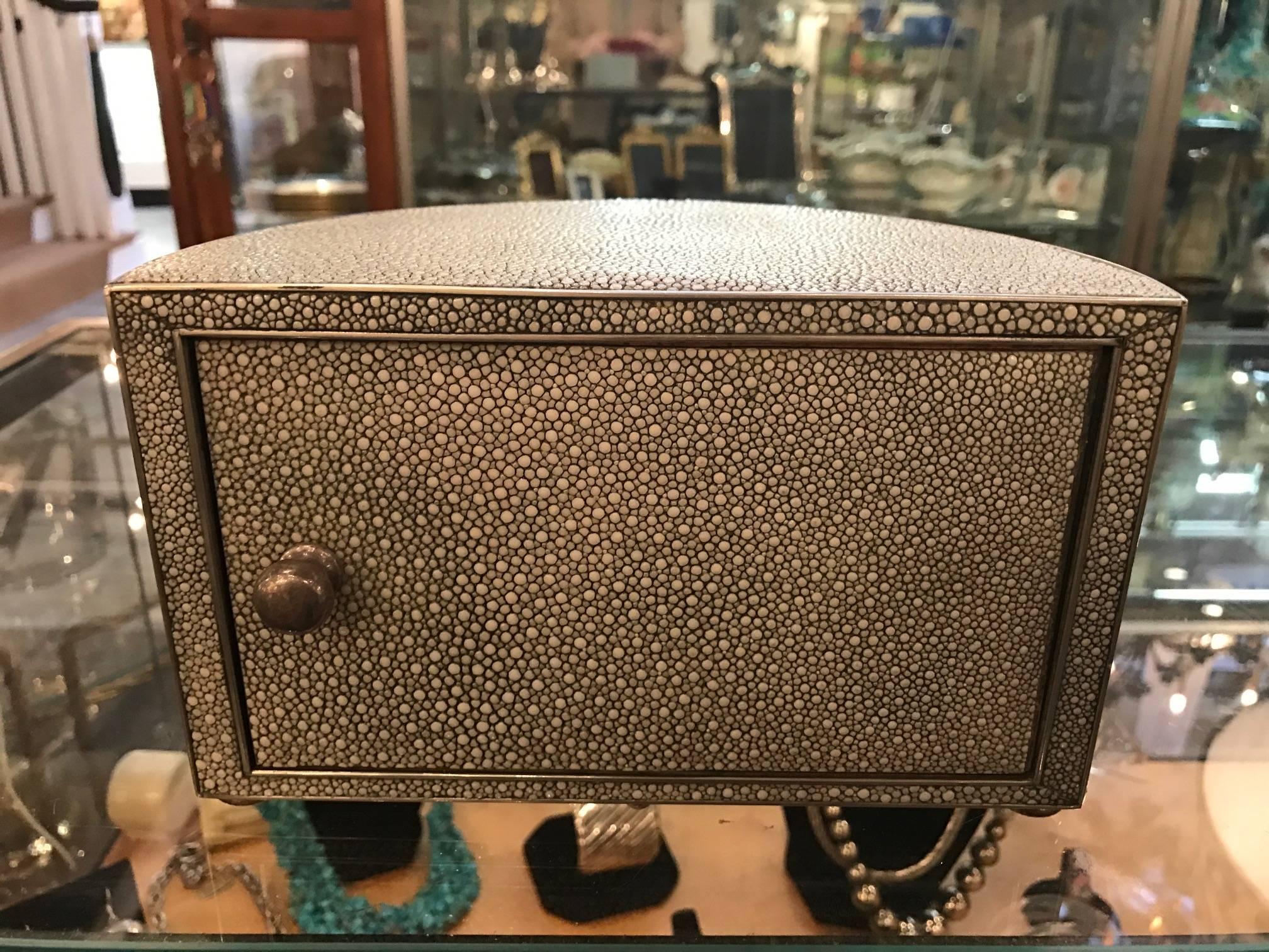 Luxurious shagreen revolving door desk top organizer made by Mark Cross London. Extravagance and luxury from the 1920s, this revolving door box with its main door that swings open to reveal separate compartments for small desk top organization. The