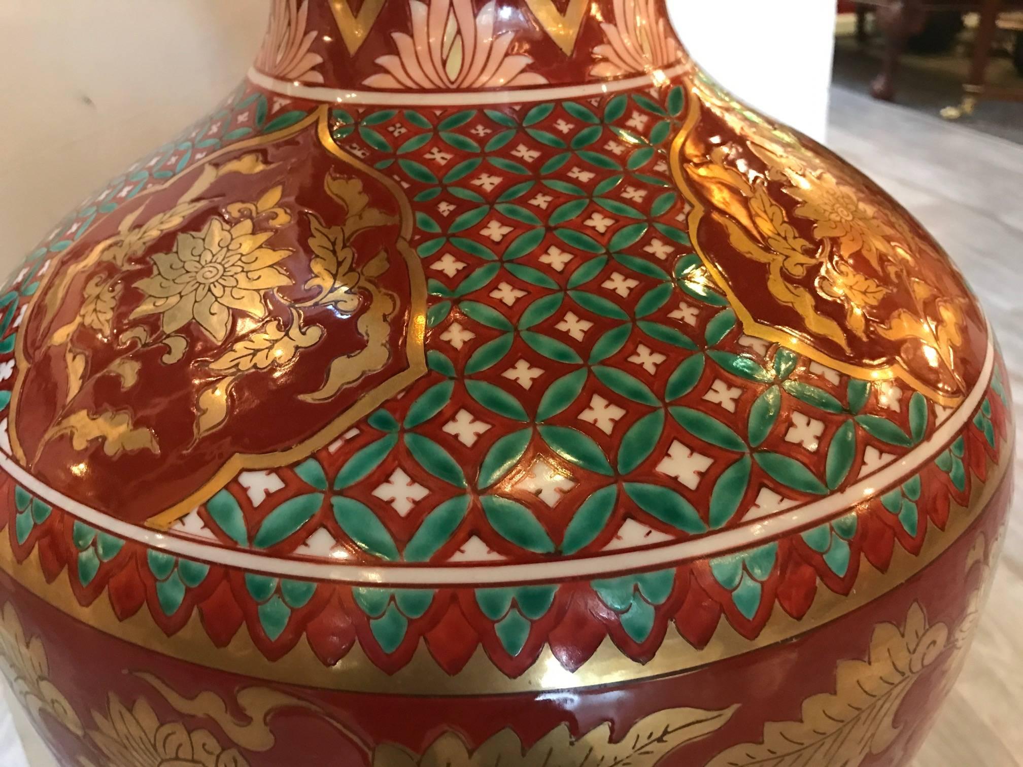 Large Kutani Porcelain Vase Lamp In Excellent Condition In Lambertville, NJ