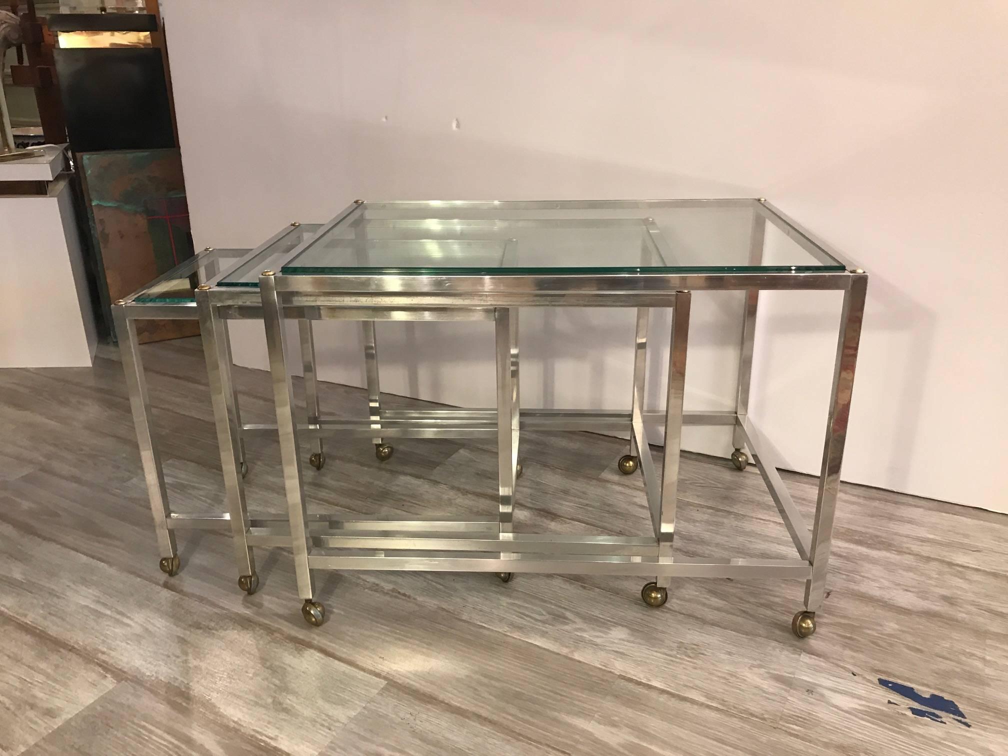 Mid-Century Modern Set of Three Polished Aluminium and Glass Nesting Tables