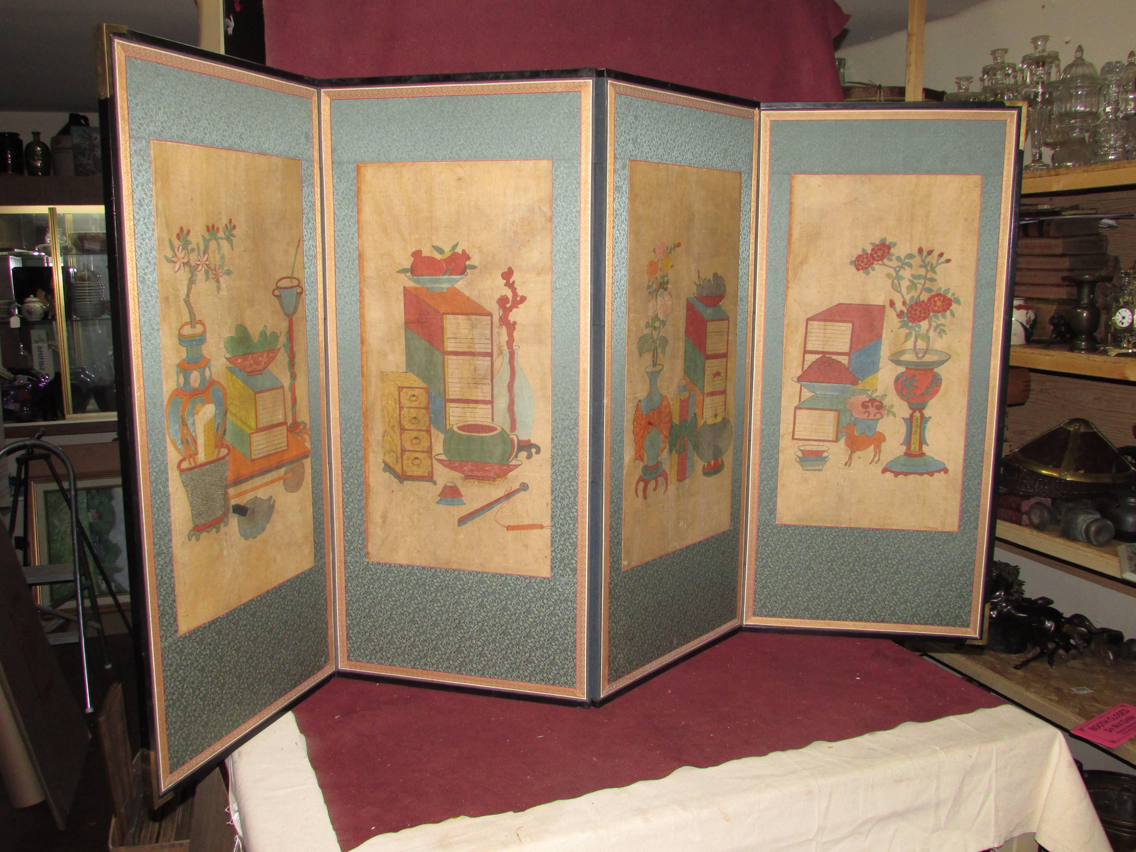 Antique Korean Four-Panel Folding Painted Screen In Excellent Condition In Lambertville, NJ