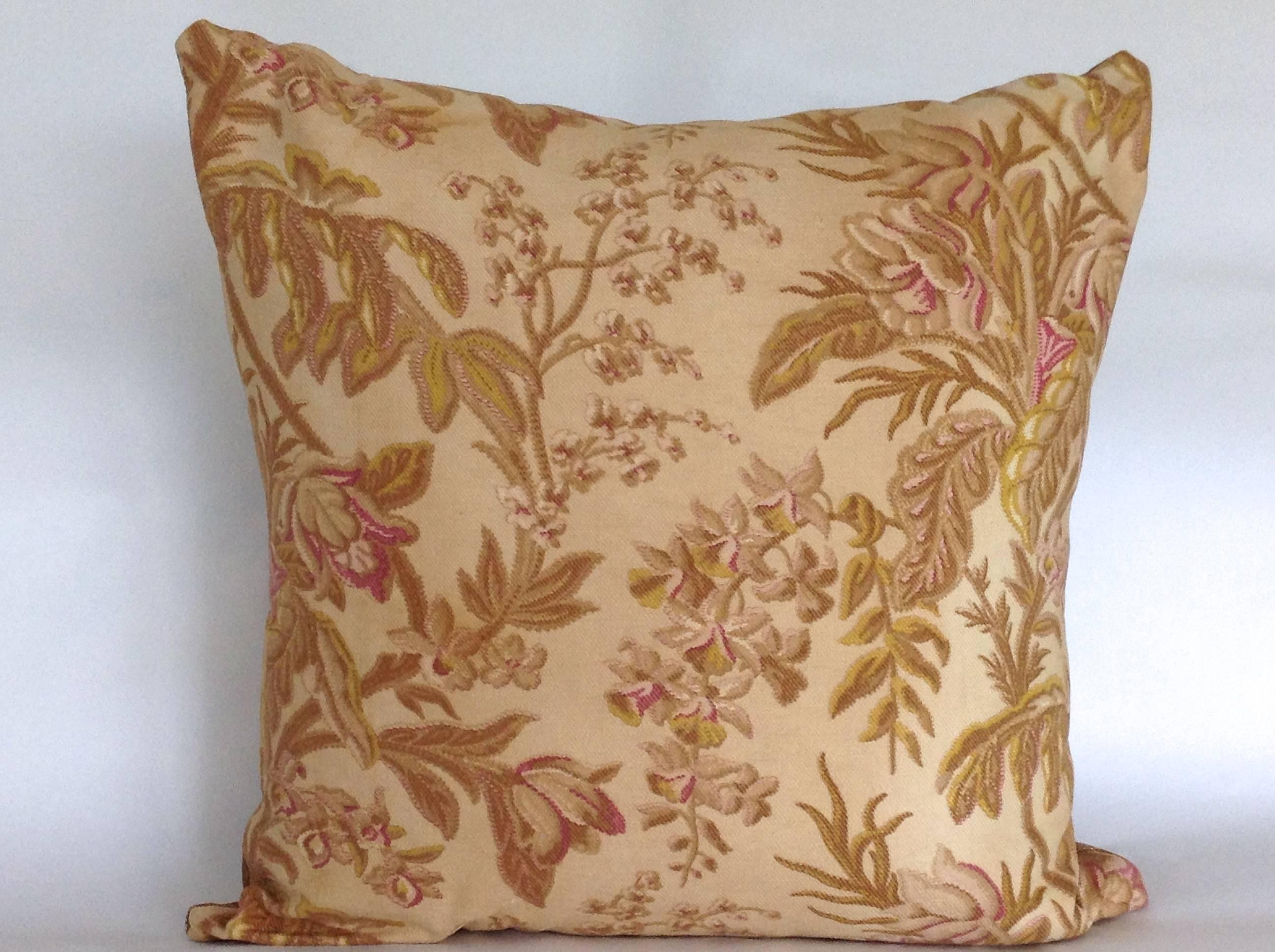 19th Century French Floral Accent Pillow In Excellent Condition In Lambertville, NJ