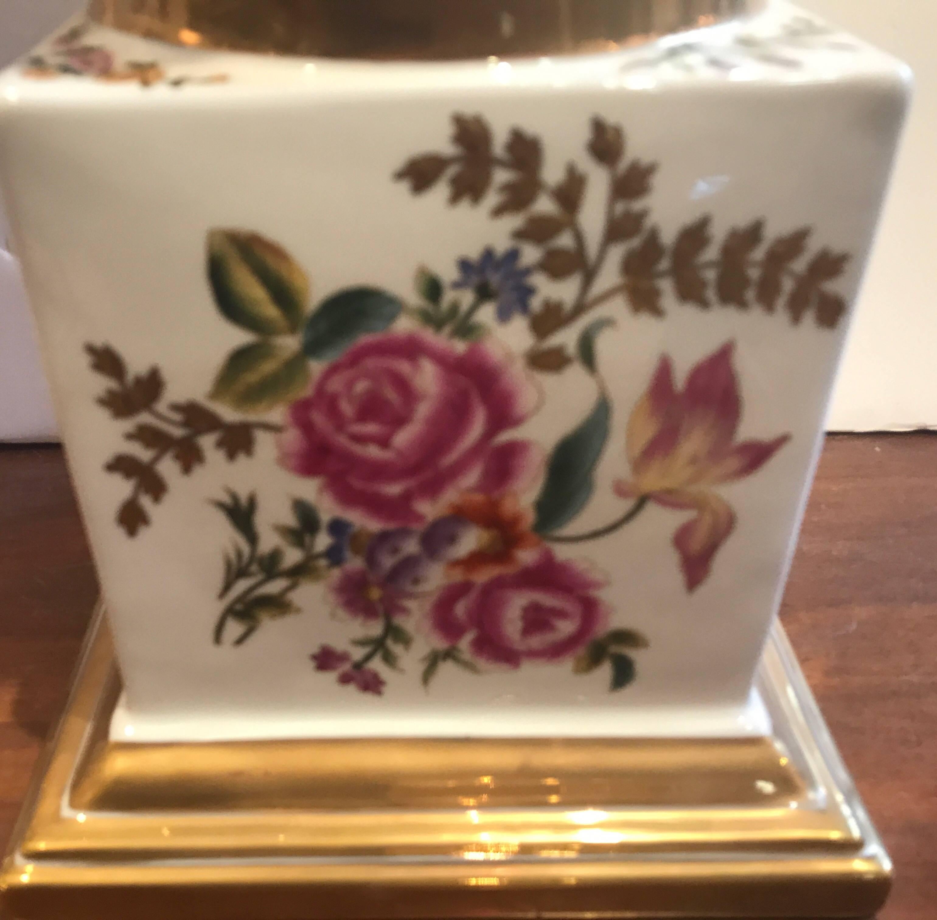Large Pair of Hand-Painted Paris Style Porcelain Urns In Excellent Condition In Lambertville, NJ
