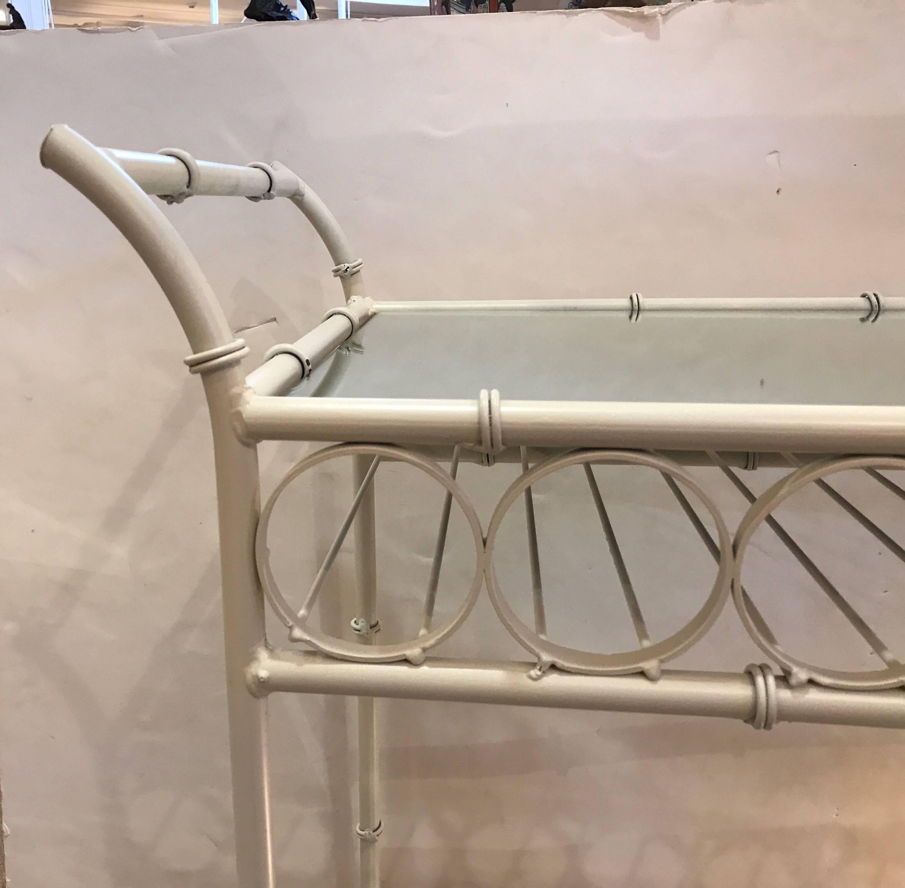 Mid-Century Modern Mirrored Bar Cart In Excellent Condition In Lambertville, NJ