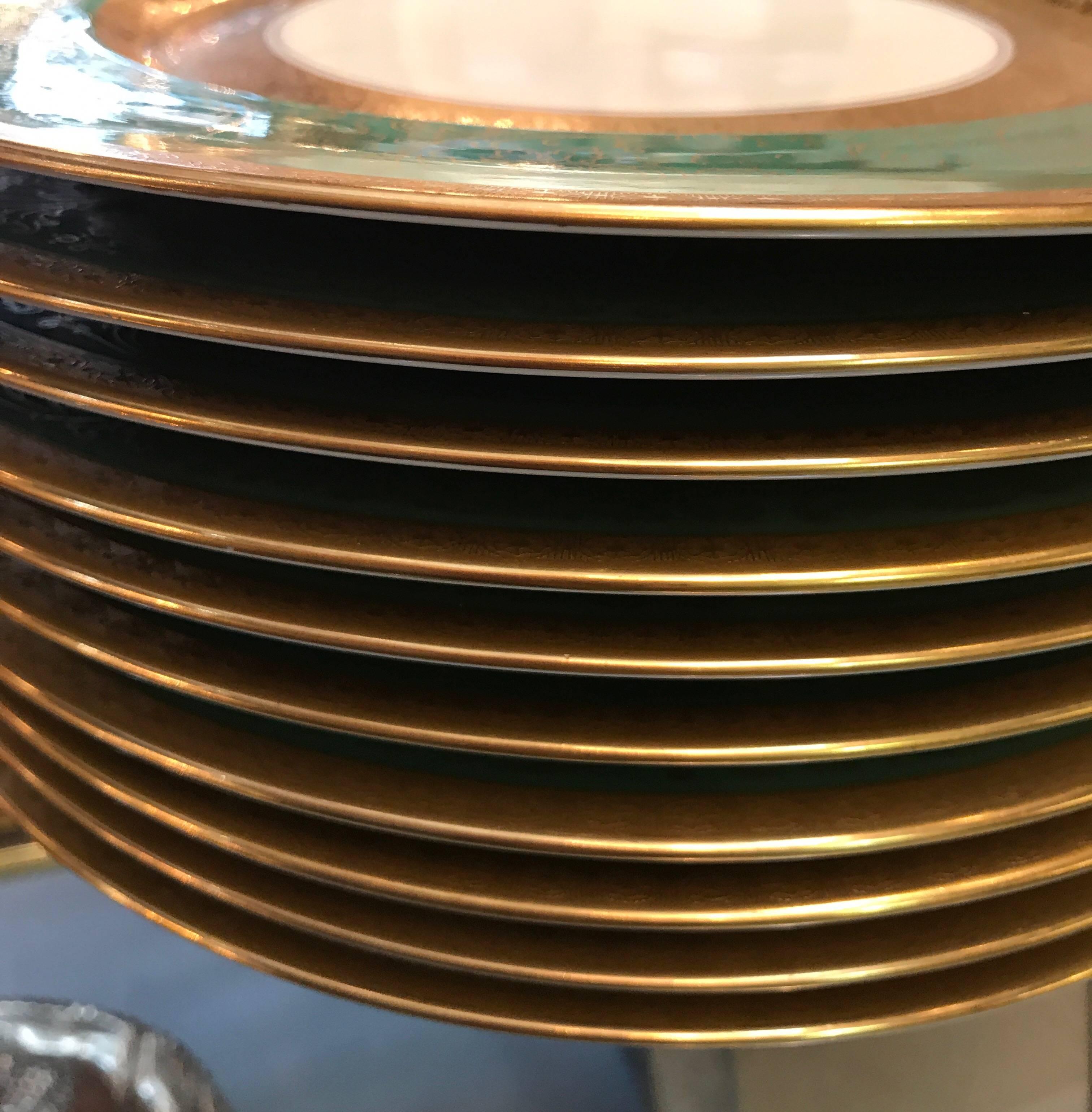 Set of Ten Pickard Gold Encrusted Dinner Service Plates For Sale at 1stDibs