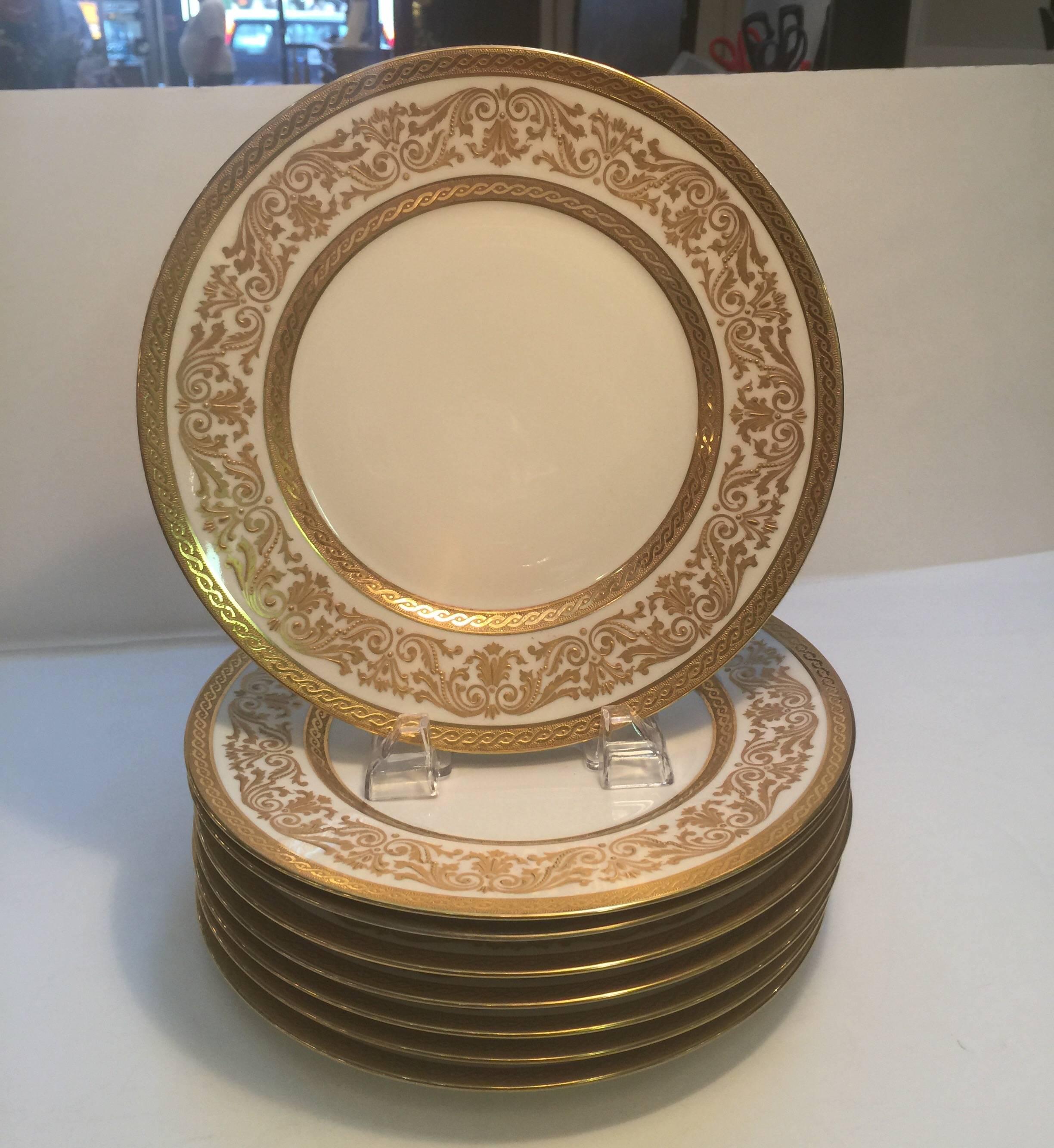 Set Eight French Gold Encrusted Service Dinner Plates In Excellent Condition In Lambertville, NJ