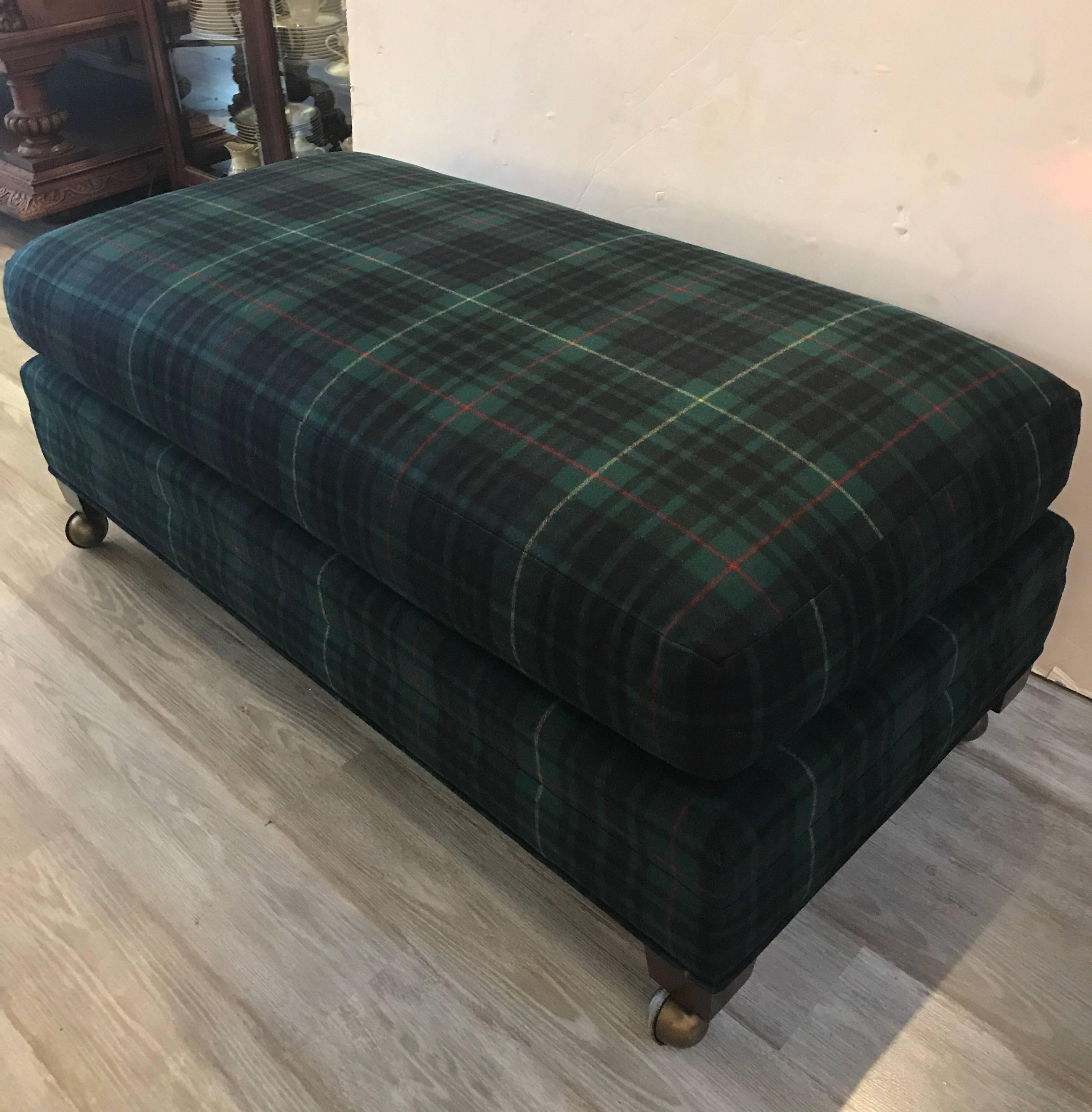 Baker Ottoman in New 100% Wool Tartan Plaid Fabric In Excellent Condition In Lambertville, NJ
