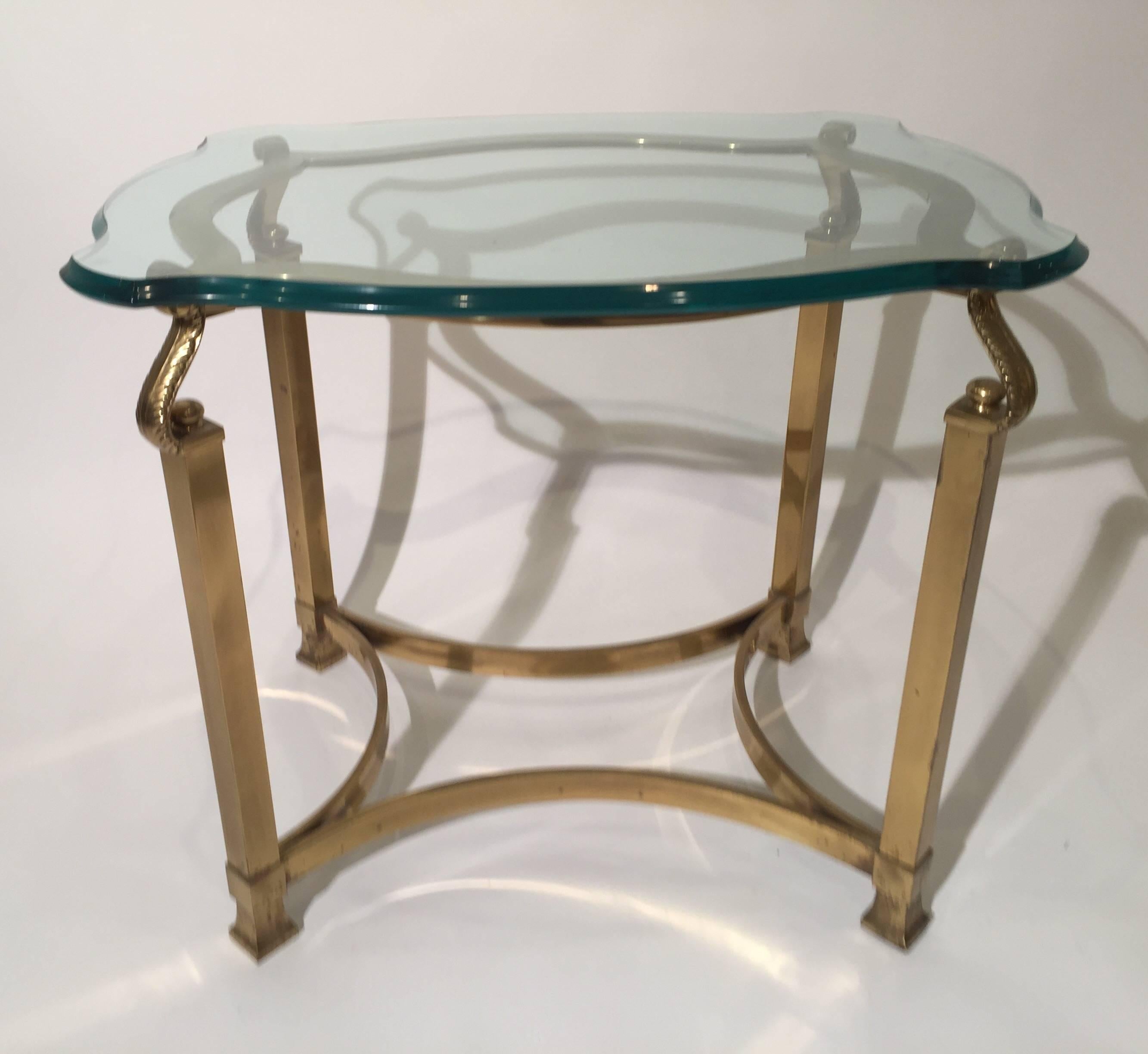 Pair of Mid-Century Modern Italian Brass and Glass Side Tables In Excellent Condition In Lambertville, NJ