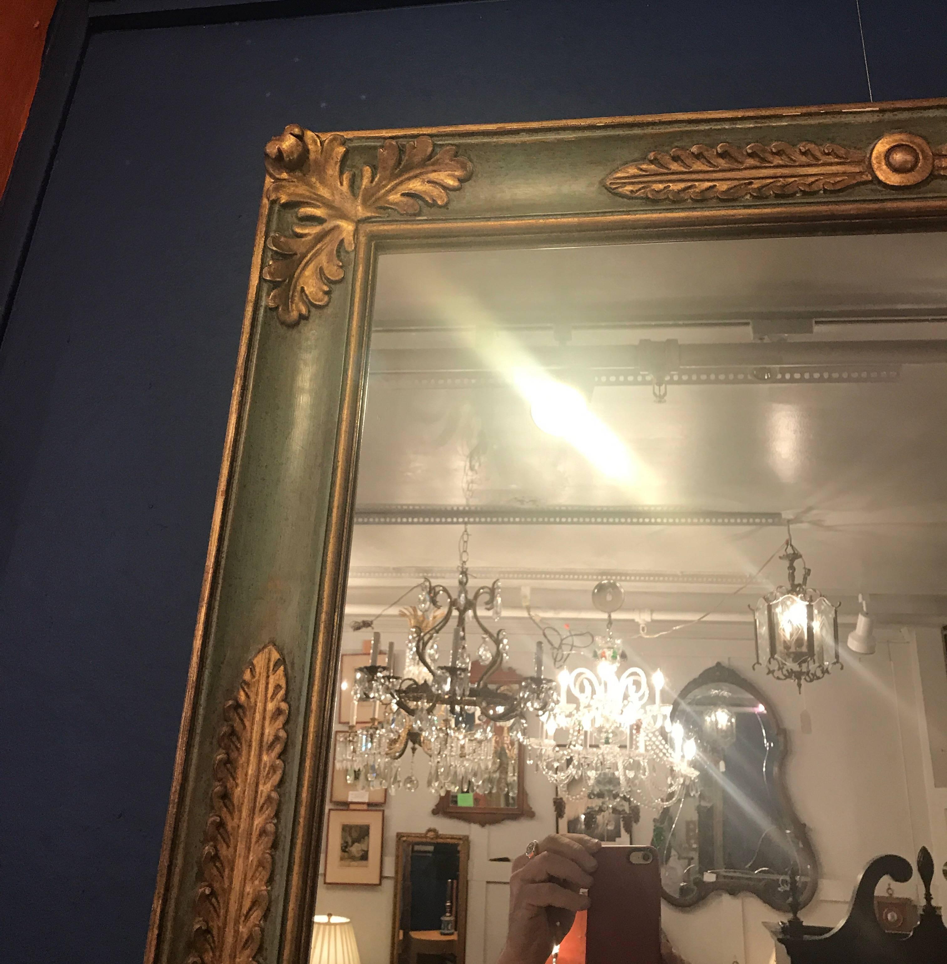 Mid-20th Century Italian Parcel Giltwood Mirror