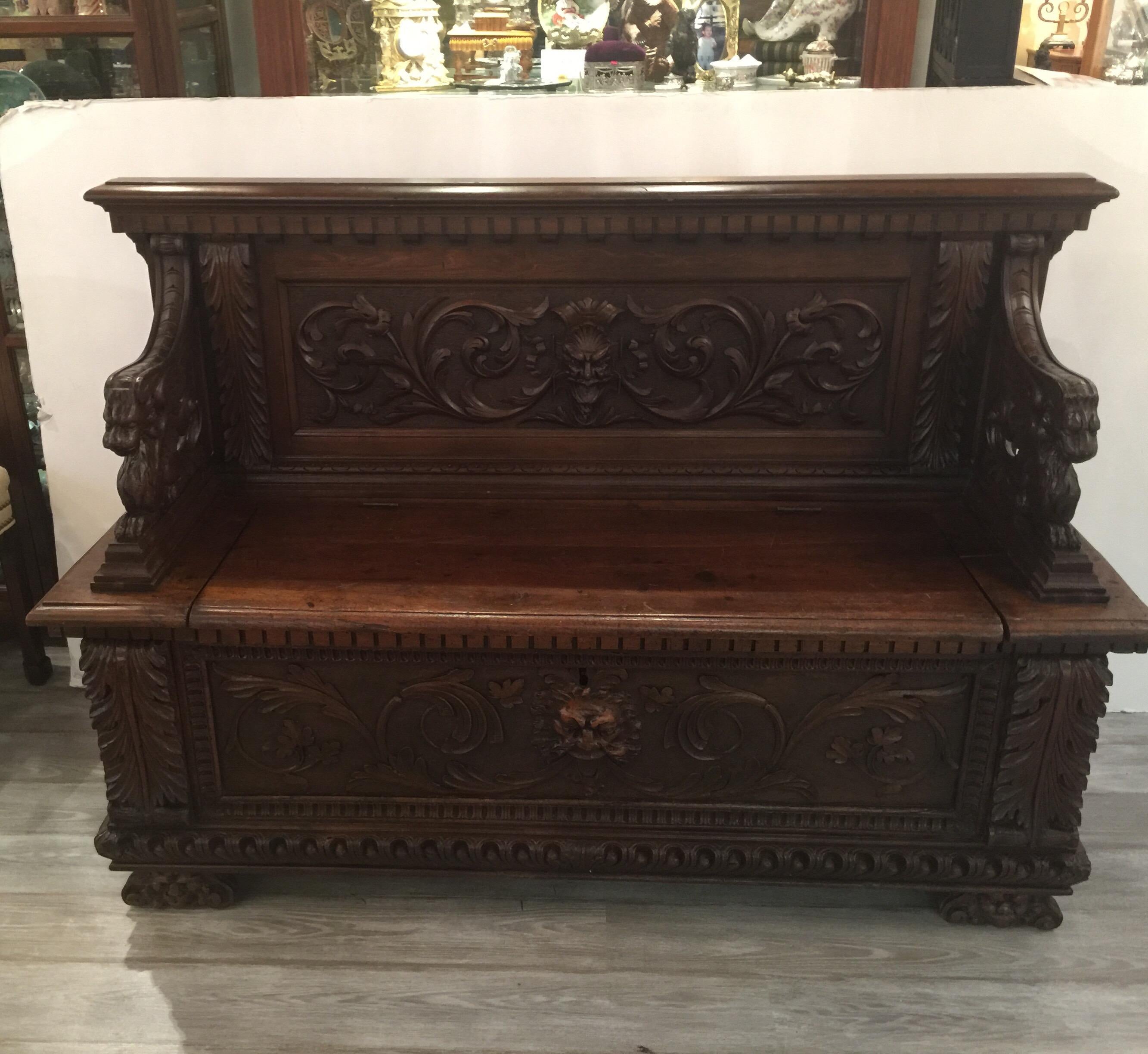 Hand Carved Gothic European Walnut Hall Bench with Griffins, circa Late 1800s In Good Condition In Lambertville, NJ
