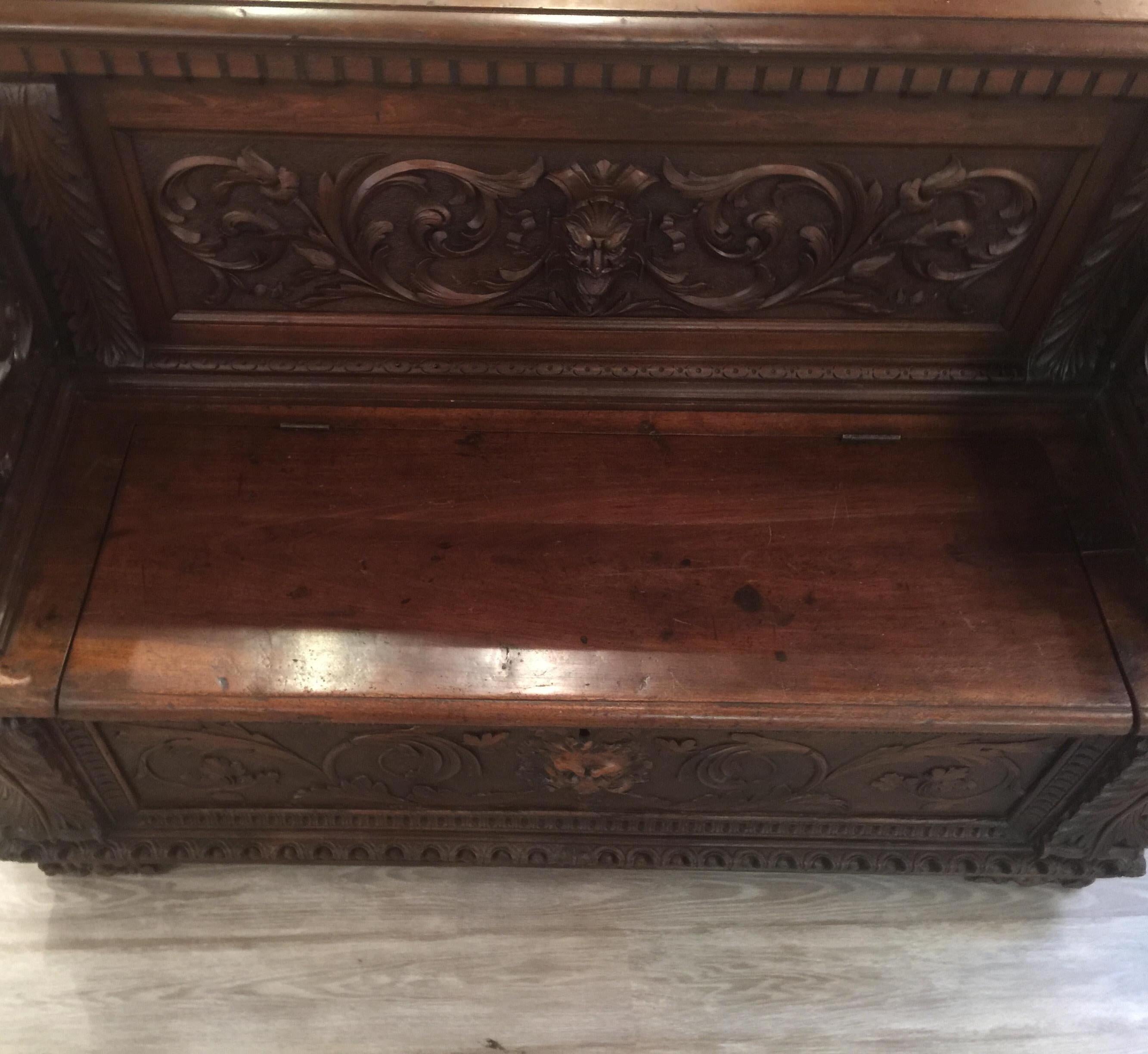 Hand Carved Gothic European Walnut Hall Bench with Griffins, circa Late 1800s 2