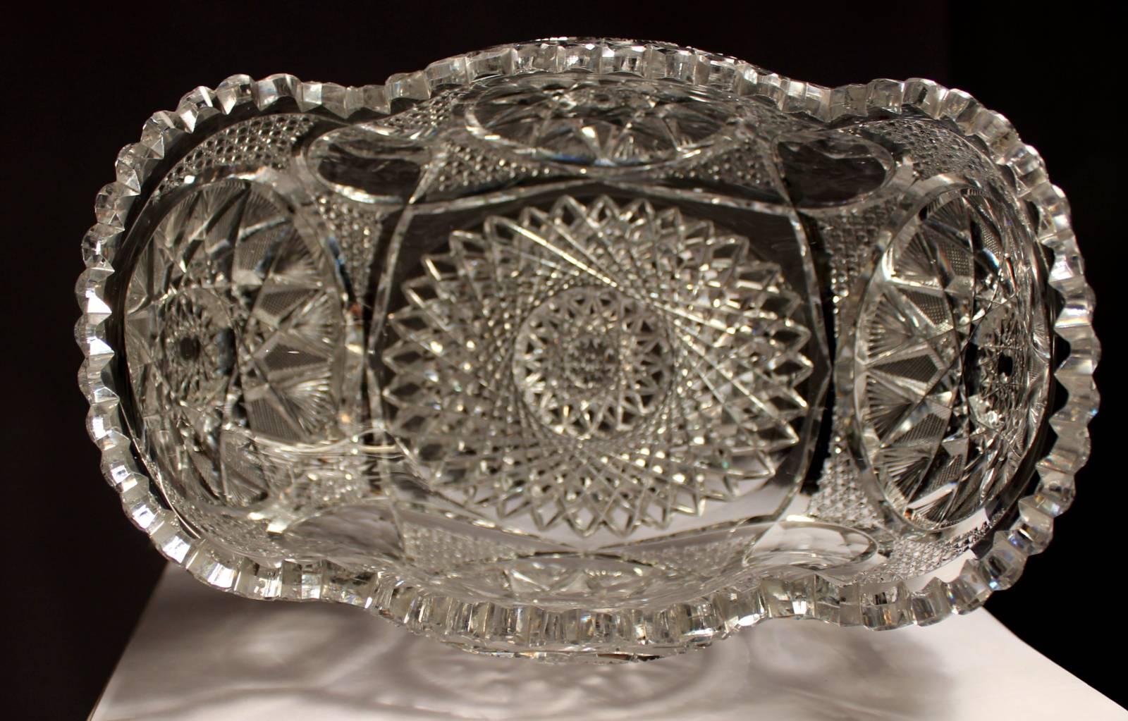 19th Century American Cut-Glass Center Bowl 1