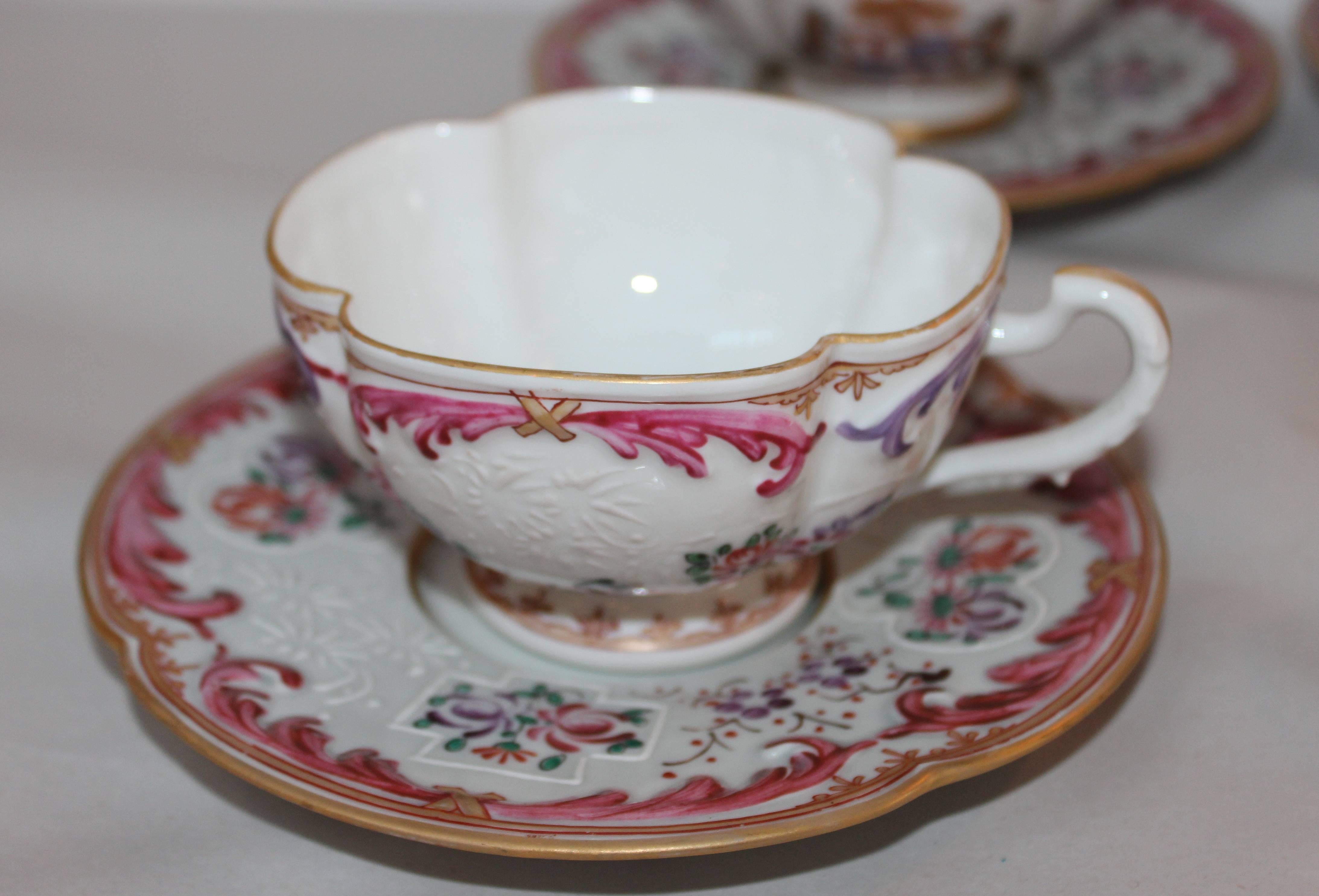French Set of Eight Samson France Porcelain Cups and Saucers, Chinese Export Style