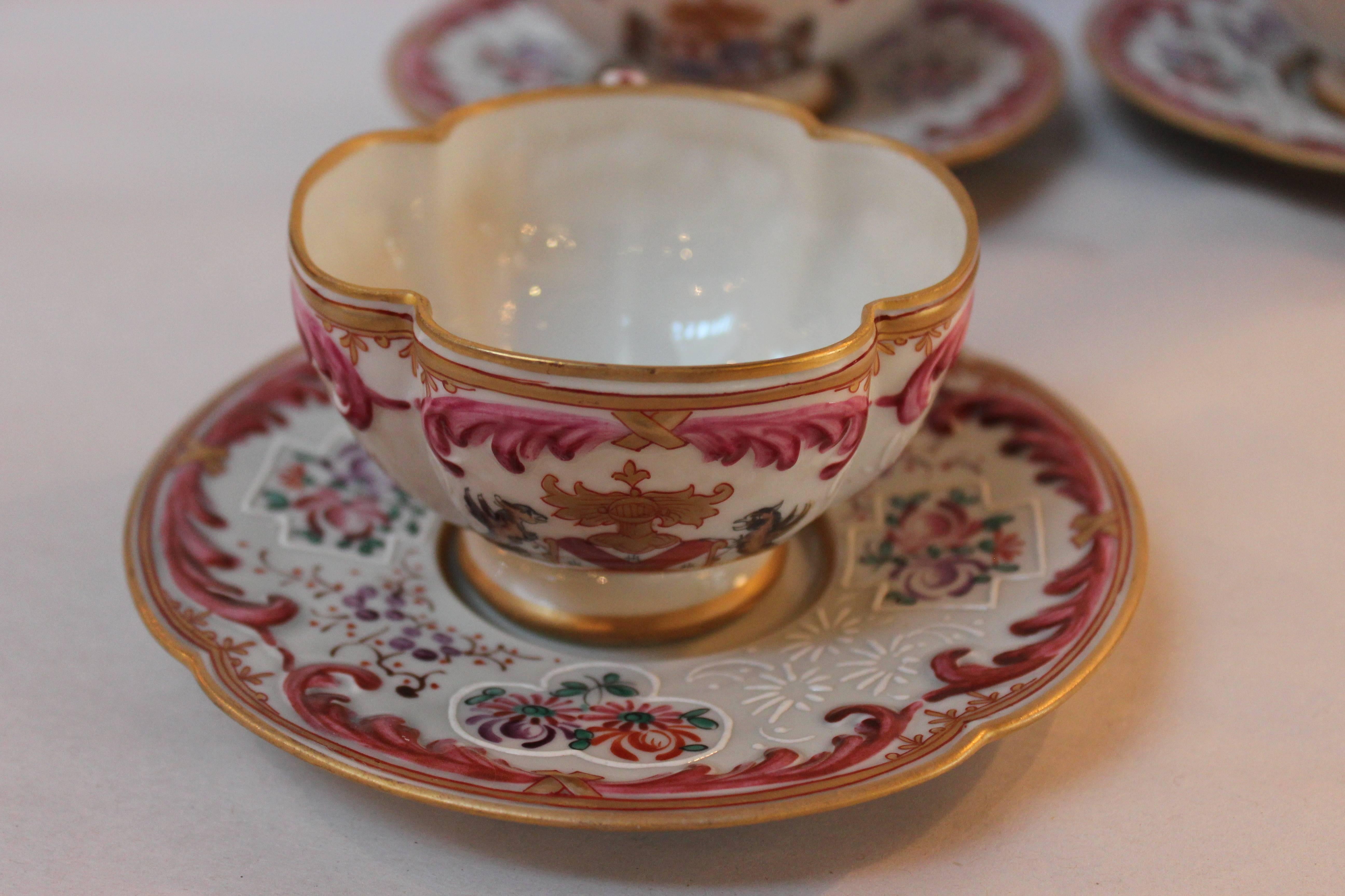 Set of Eight Samson France Porcelain Cups and Saucers, Chinese Export Style In Excellent Condition In Lambertville, NJ