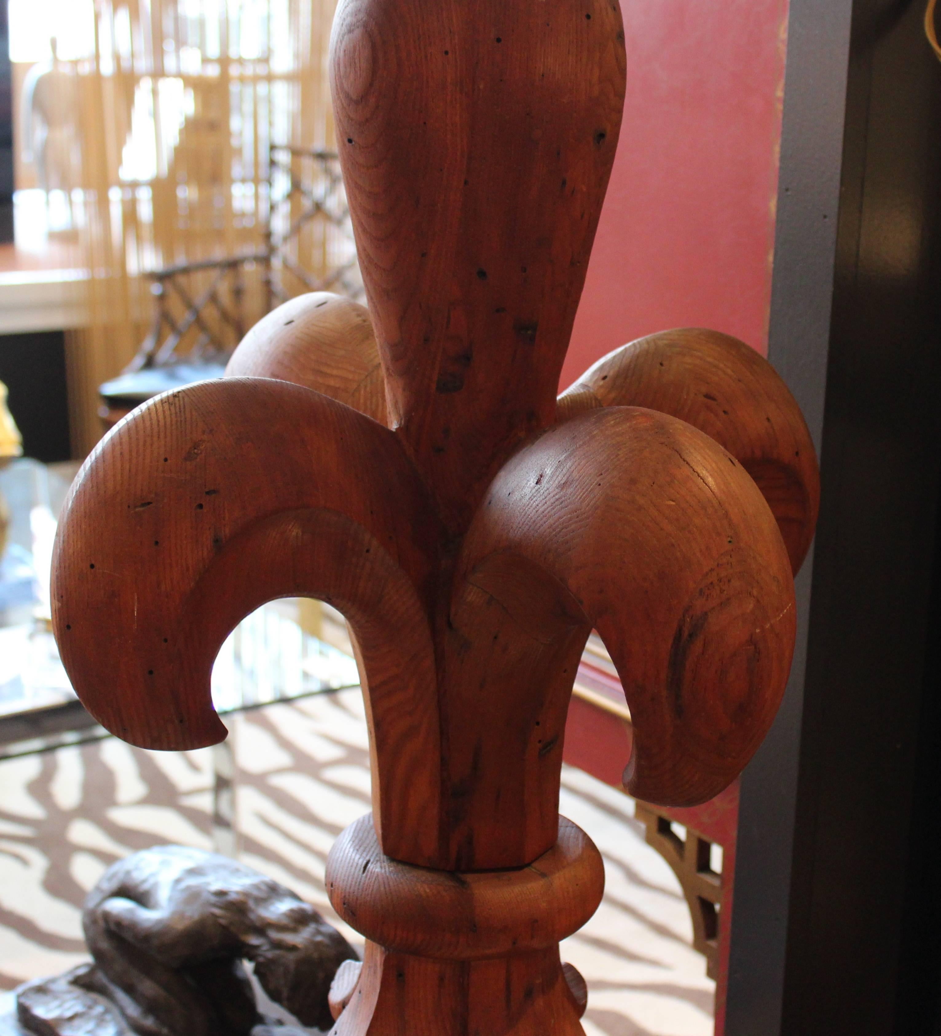 wood fleur de lis