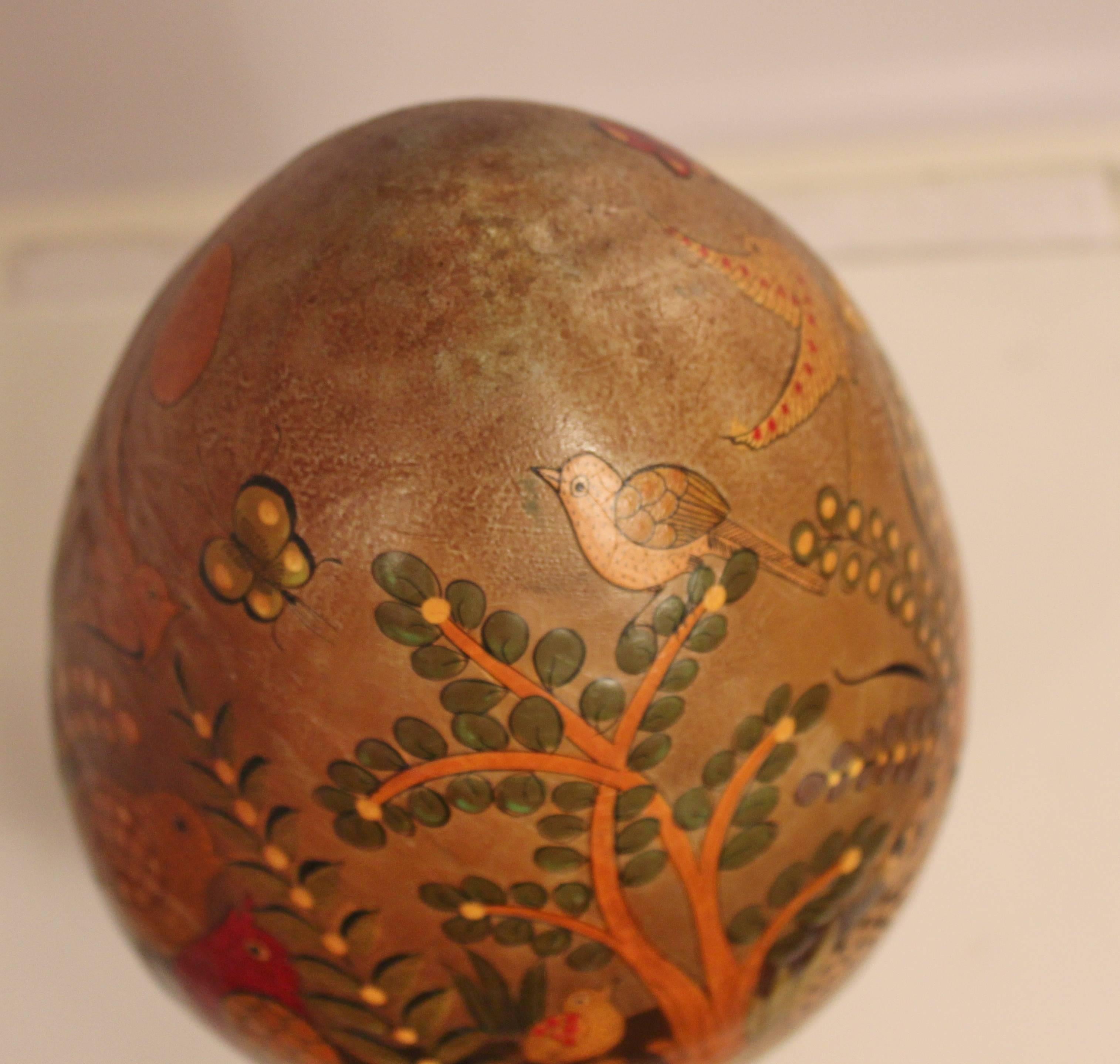 sergio bustamante egg with hands