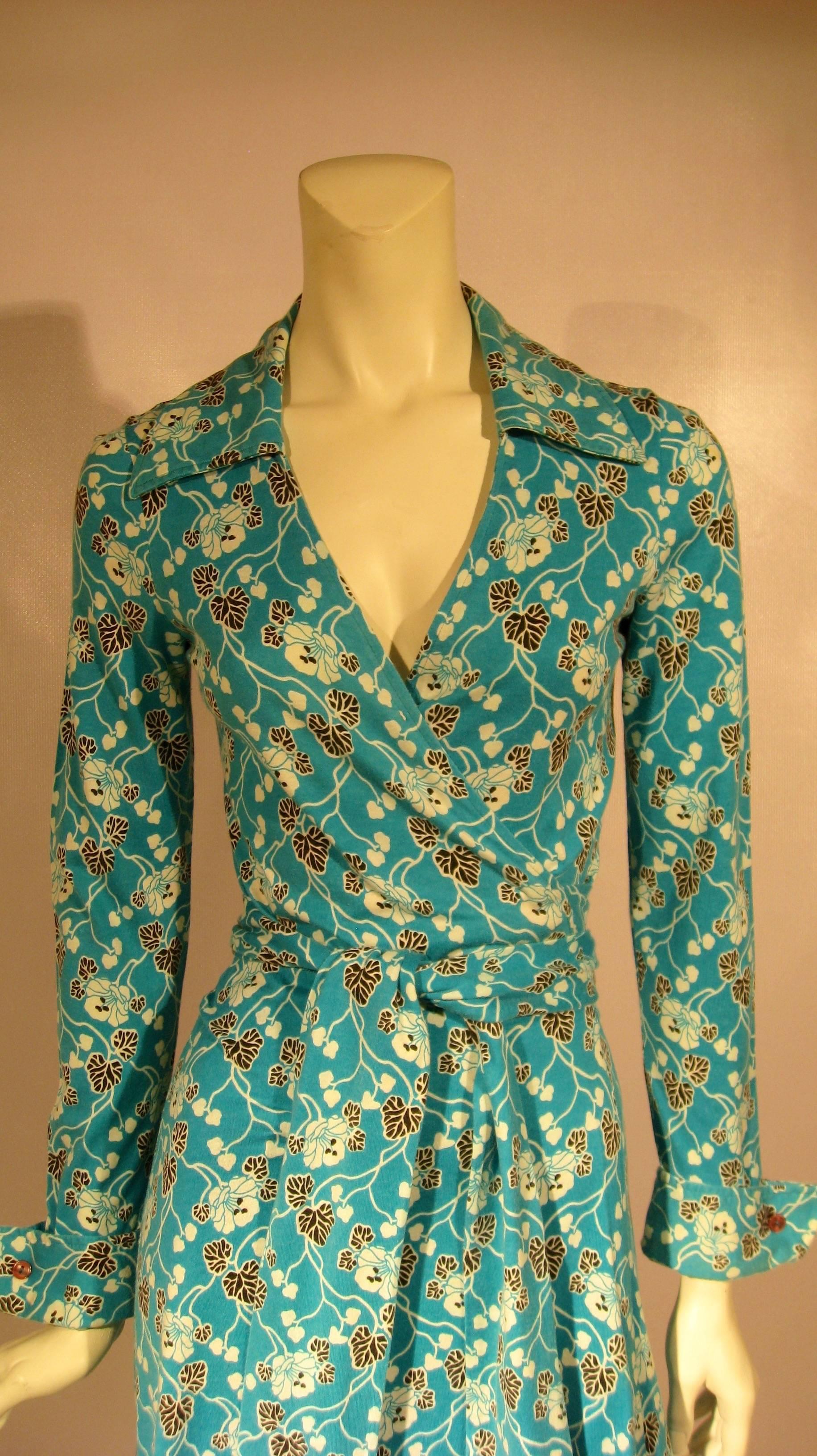 Cotton Iconic 1970s Diane von Furstenberg Turquoise Wrap Dress