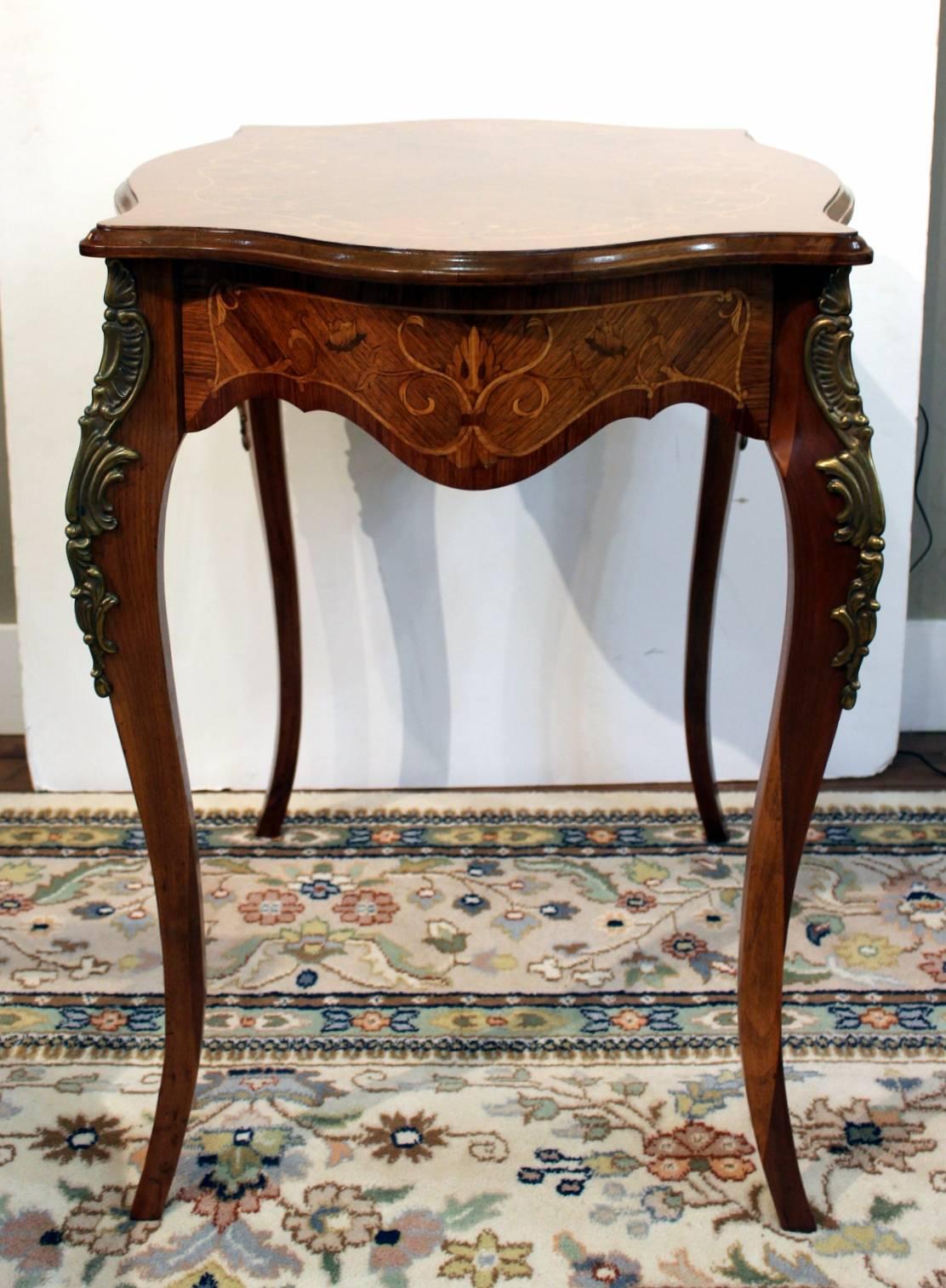 Charming French Rosewood and Figural Inlaid Table In Excellent Condition In Lambertville, NJ