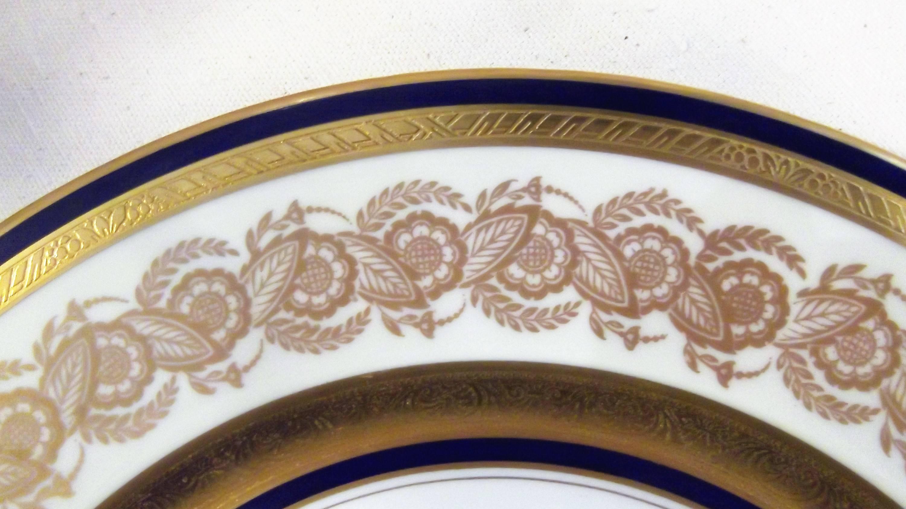 Gilt Set of 12 Cobalt Blue and Gold Cabinet Plates