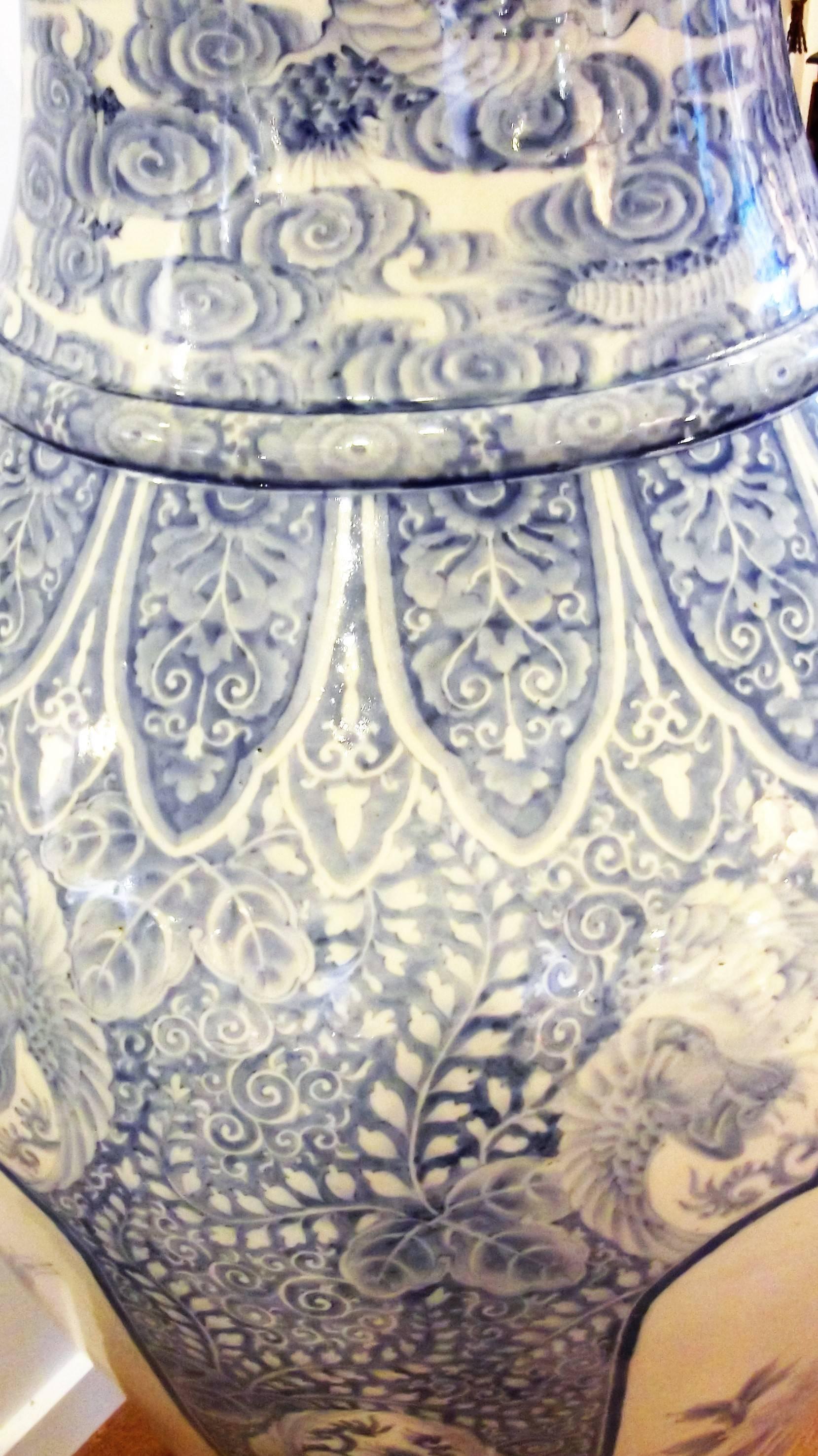 Large Japanese Blue and White Imari Palace Vase 2