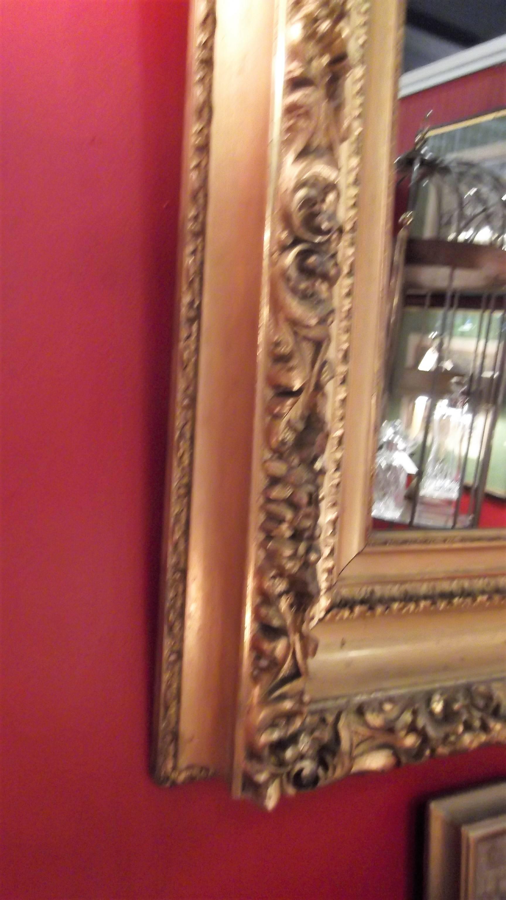 19th Century Giltwood Mirror In Excellent Condition In Lambertville, NJ