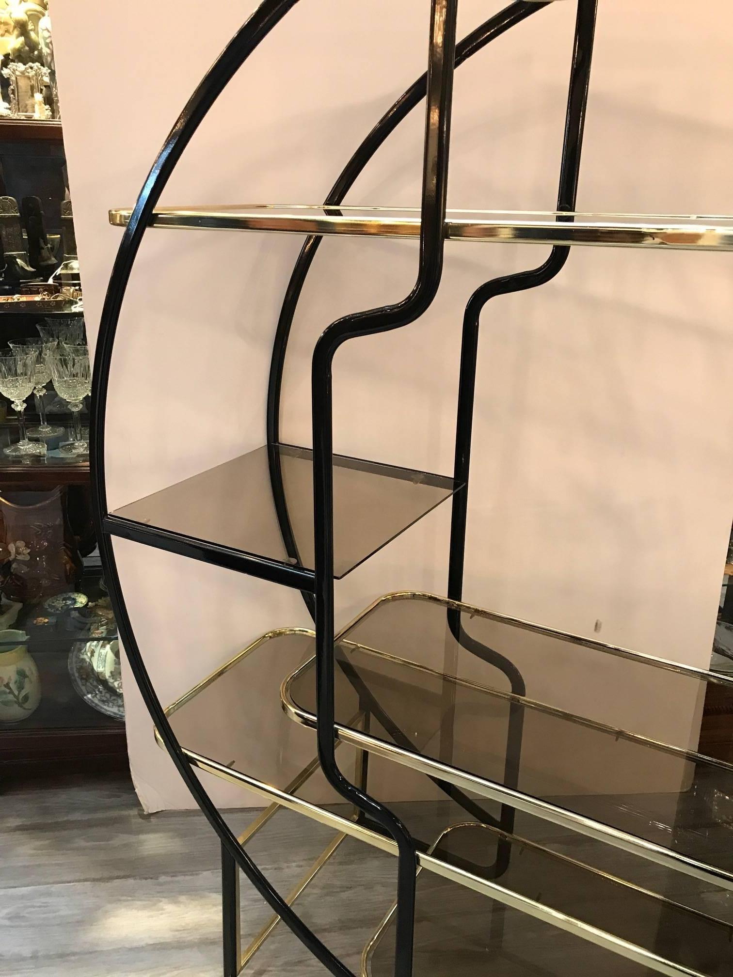 Mid-Century Black and Brass Round Étagère In Excellent Condition In Lambertville, NJ