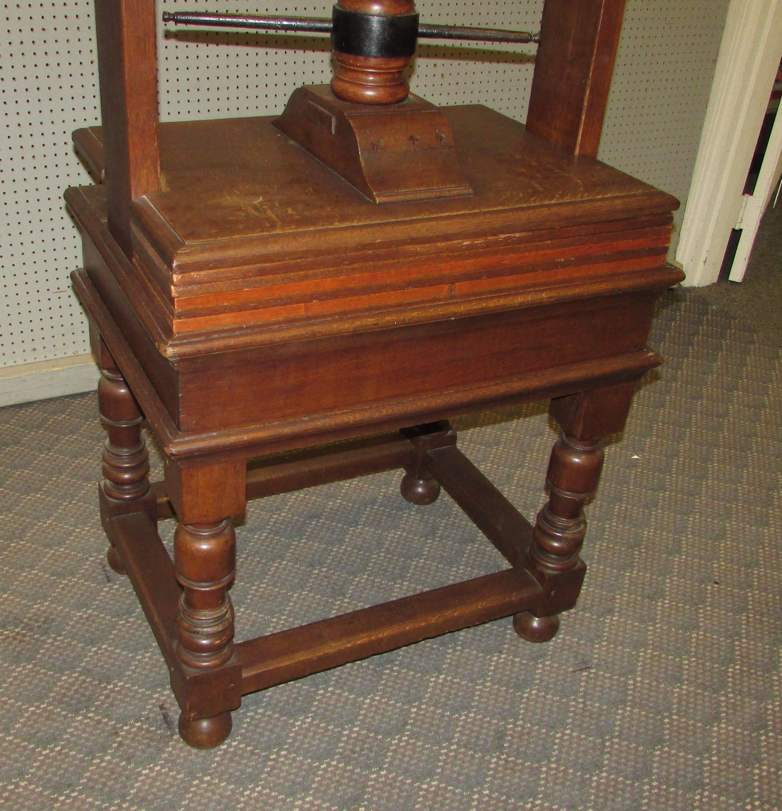 Large Antique Oak and Iron Library Book Press In Excellent Condition In Lambertville, NJ