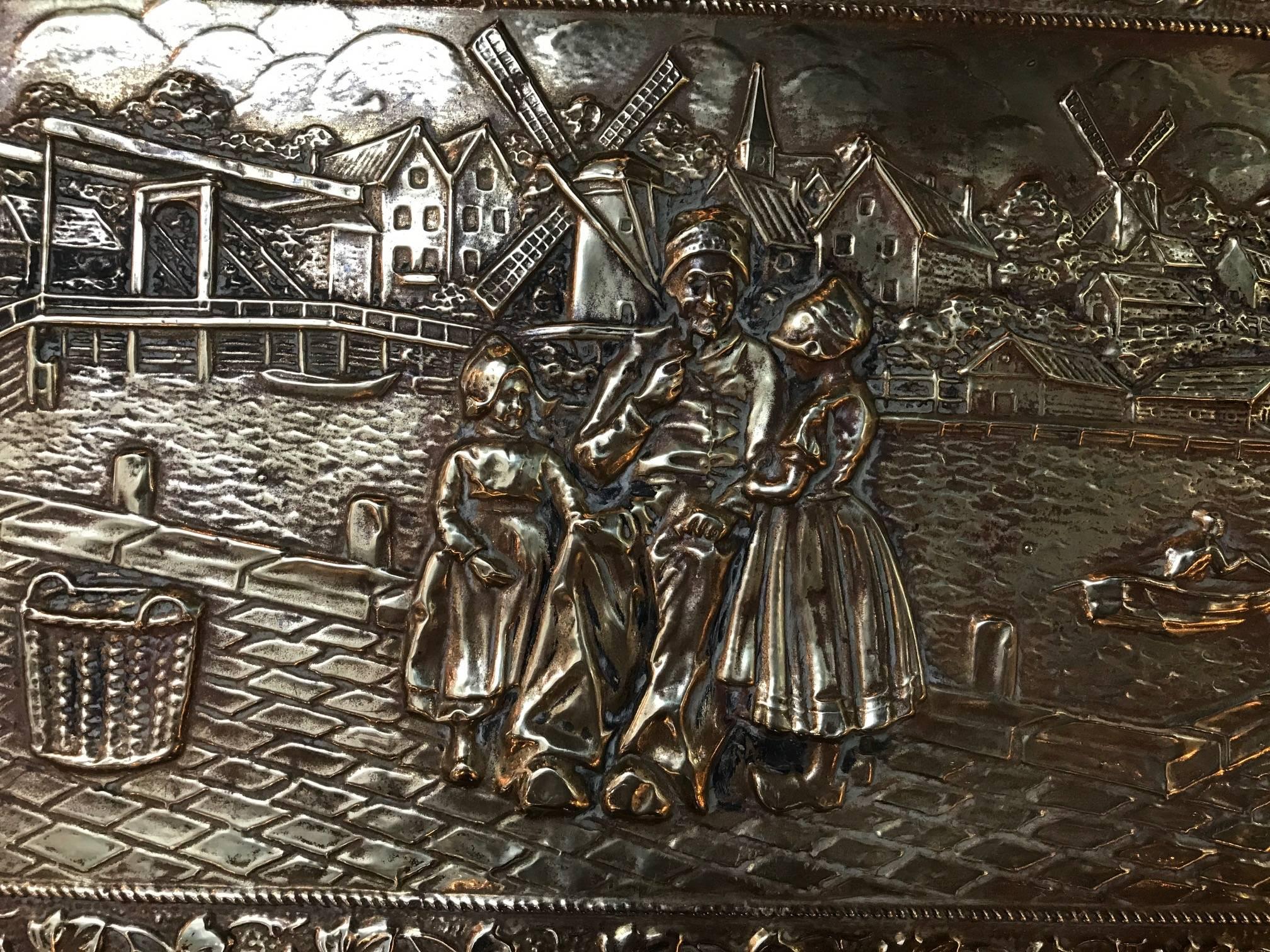 Antique Brass Tinder Box In Excellent Condition In Lambertville, NJ