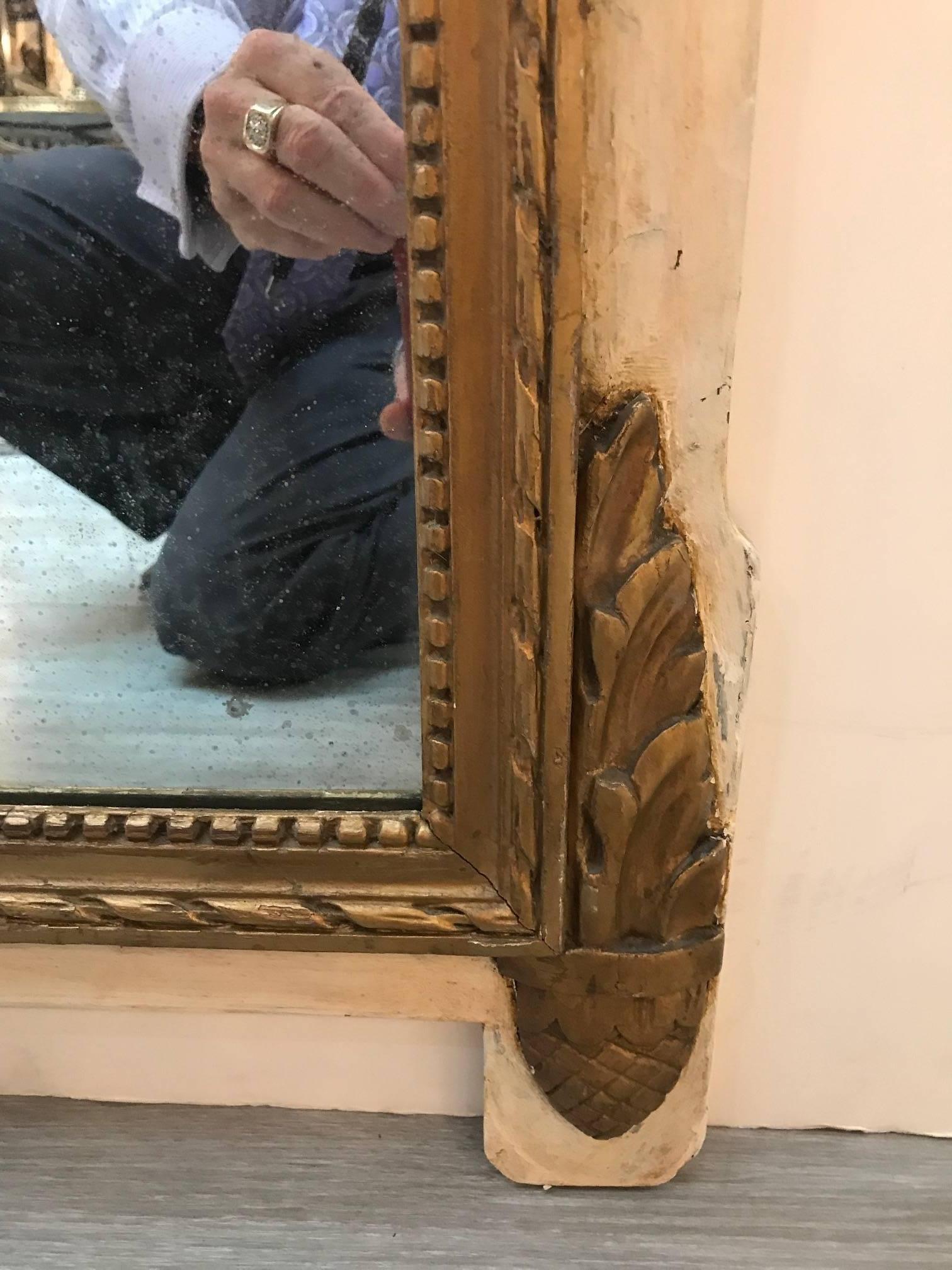 Pair of Antique 19th Century French Parcel-Gilt Mirrors In Excellent Condition In Lambertville, NJ