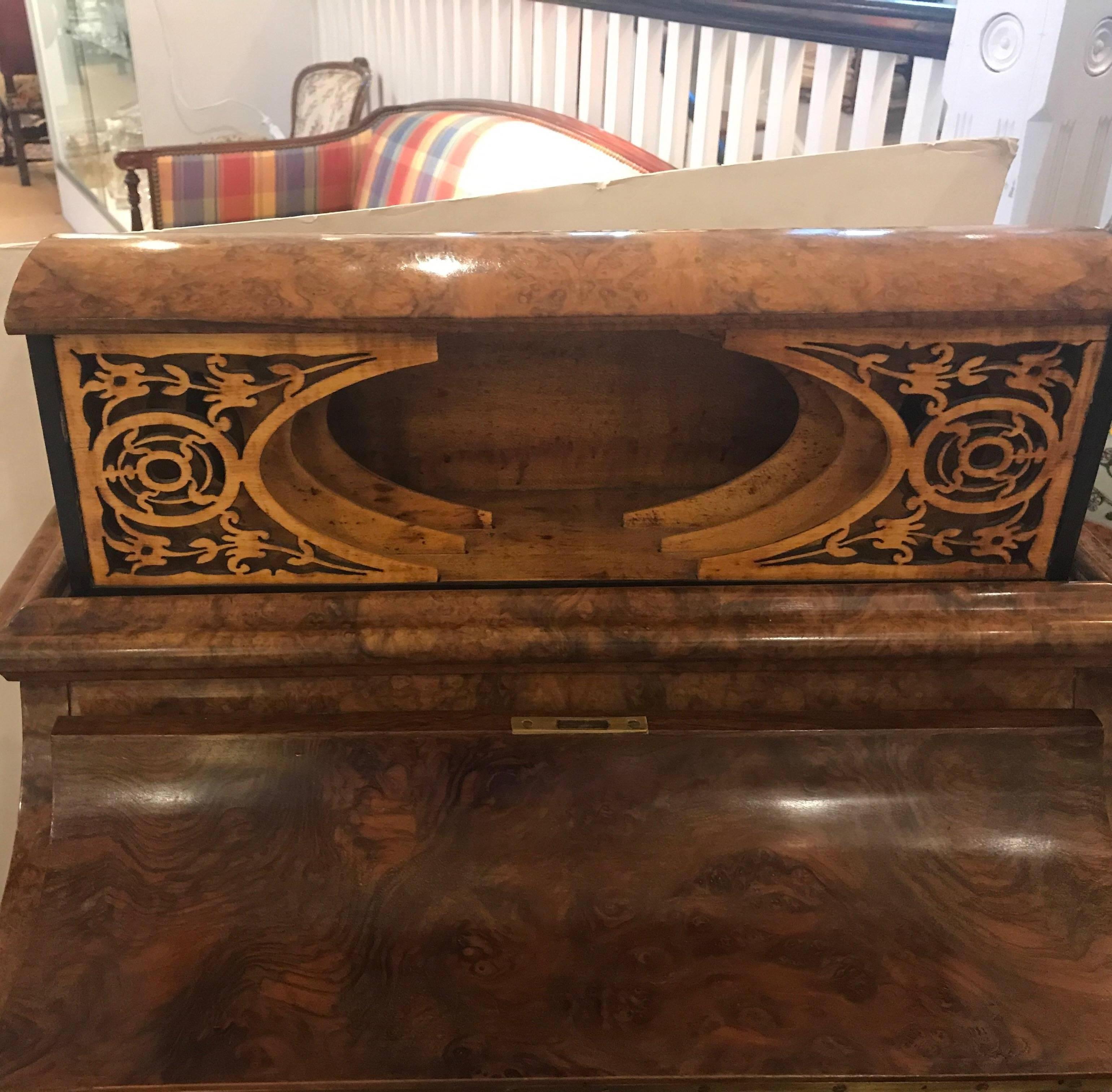 Mid-19th Century 19th Century English Walnut Davenport Desk