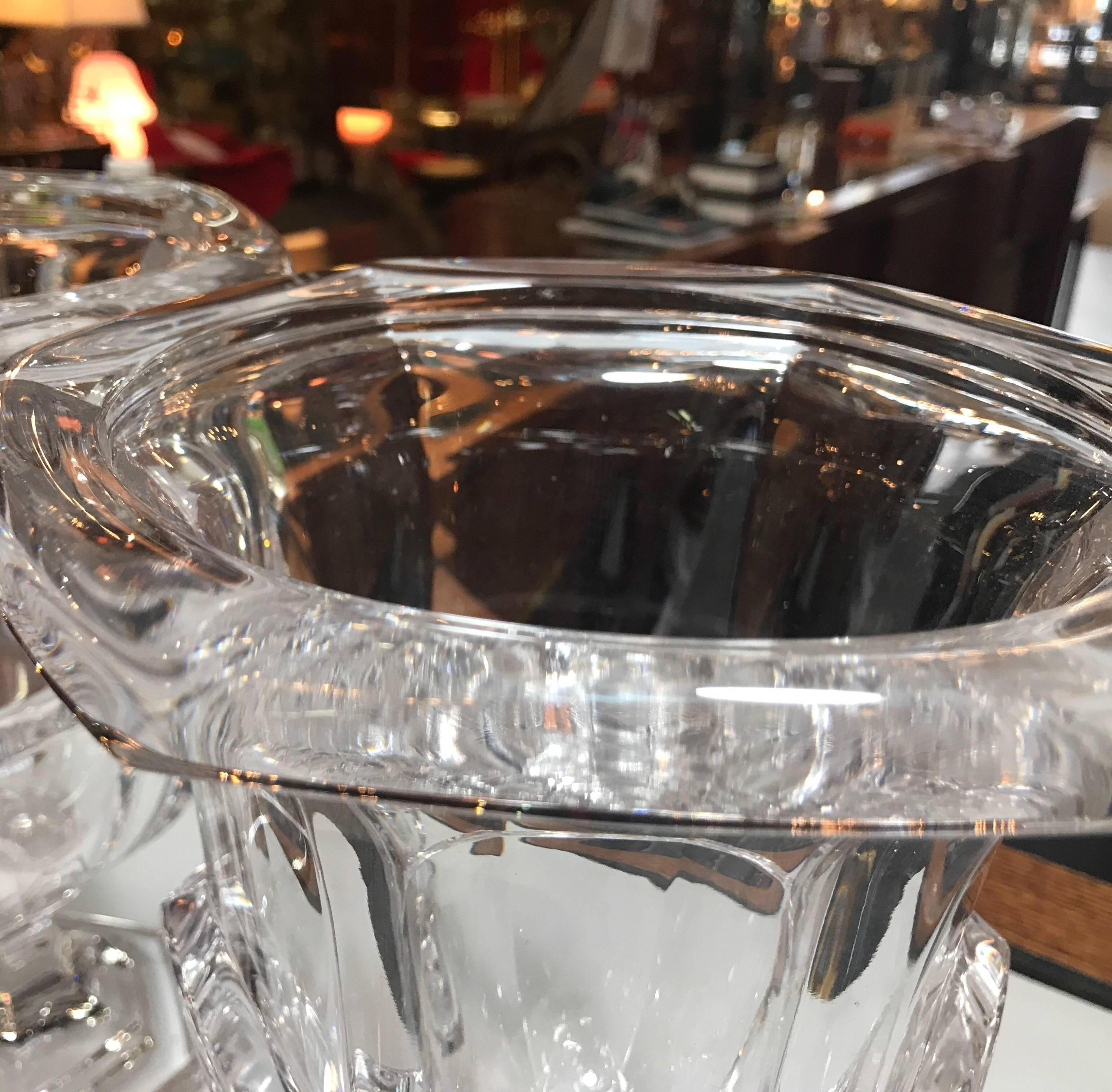 Pair of Water Clear Crystal Panel Cut Urns In Excellent Condition In Lambertville, NJ