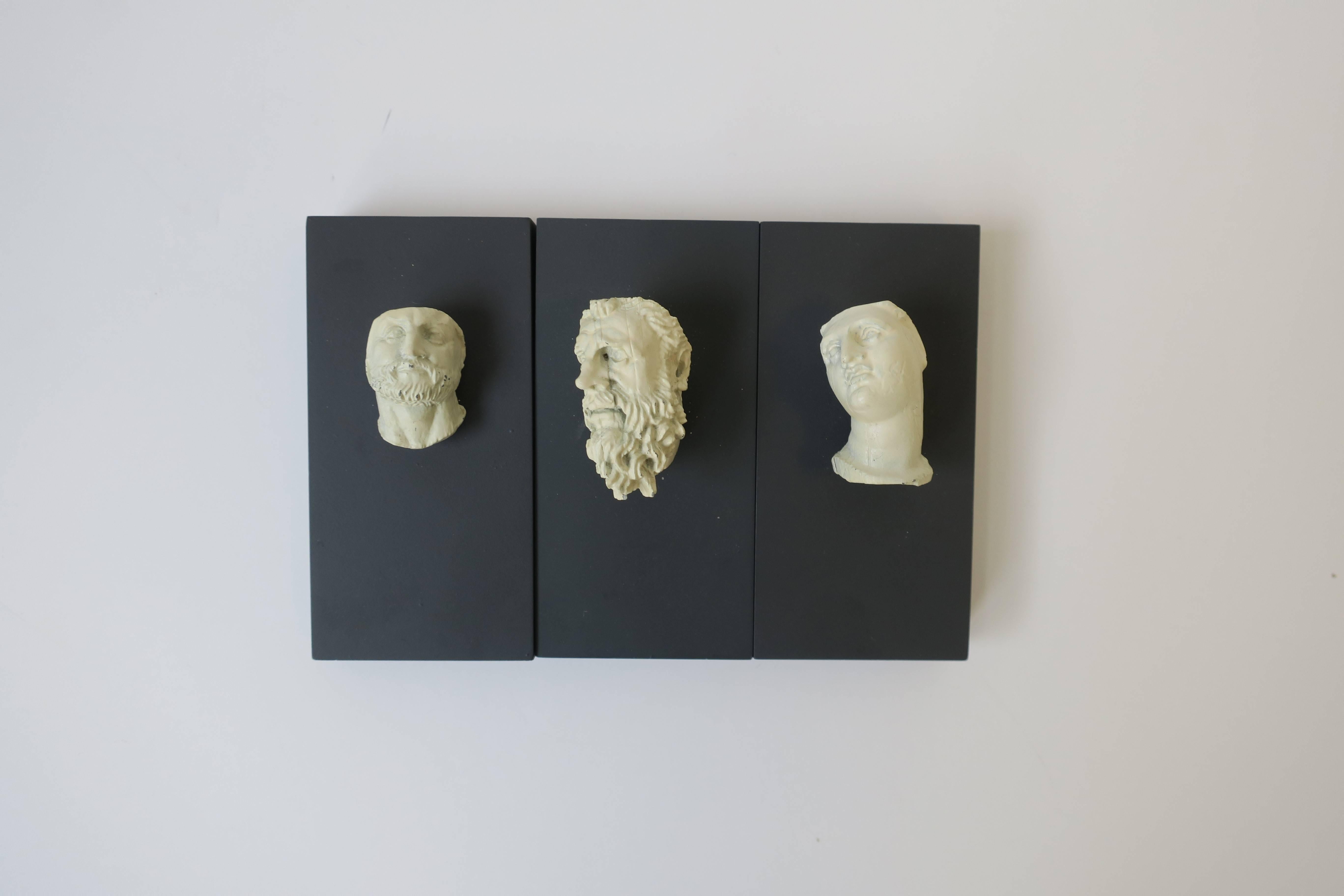 Set of 3 Minimalist Greek Antiquity Reproduction Sculptures In Excellent Condition In New York, NY
