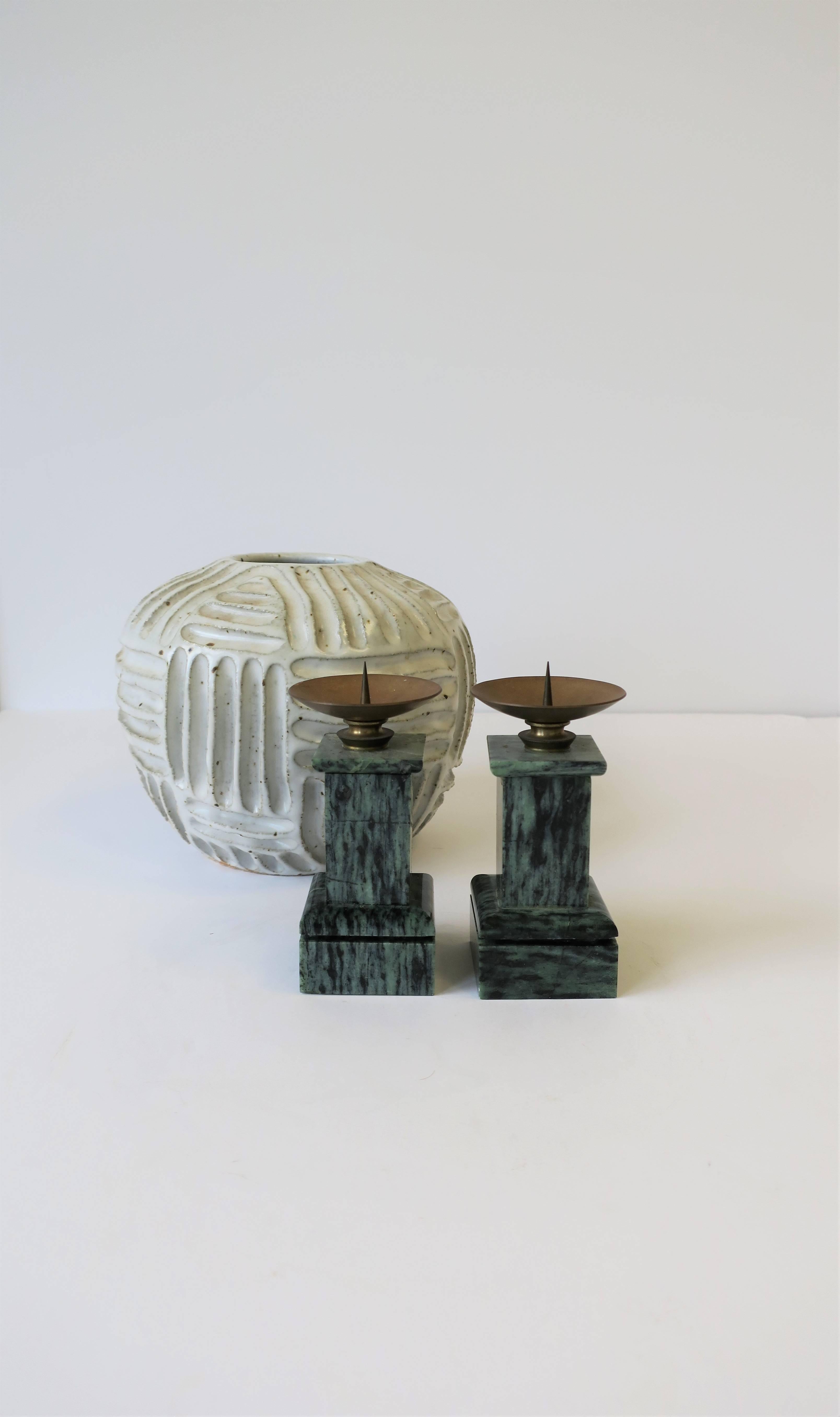 Polished Neoclassical Column Dark Green Marble and Brass Candlesticks Holders, Pair For Sale