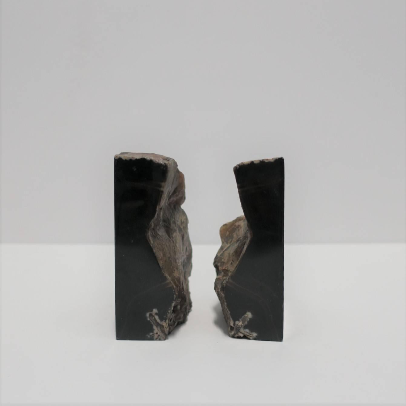 Organic Modern Pair of Dark Brown Agate Onyx Bookends or Decorative Objects