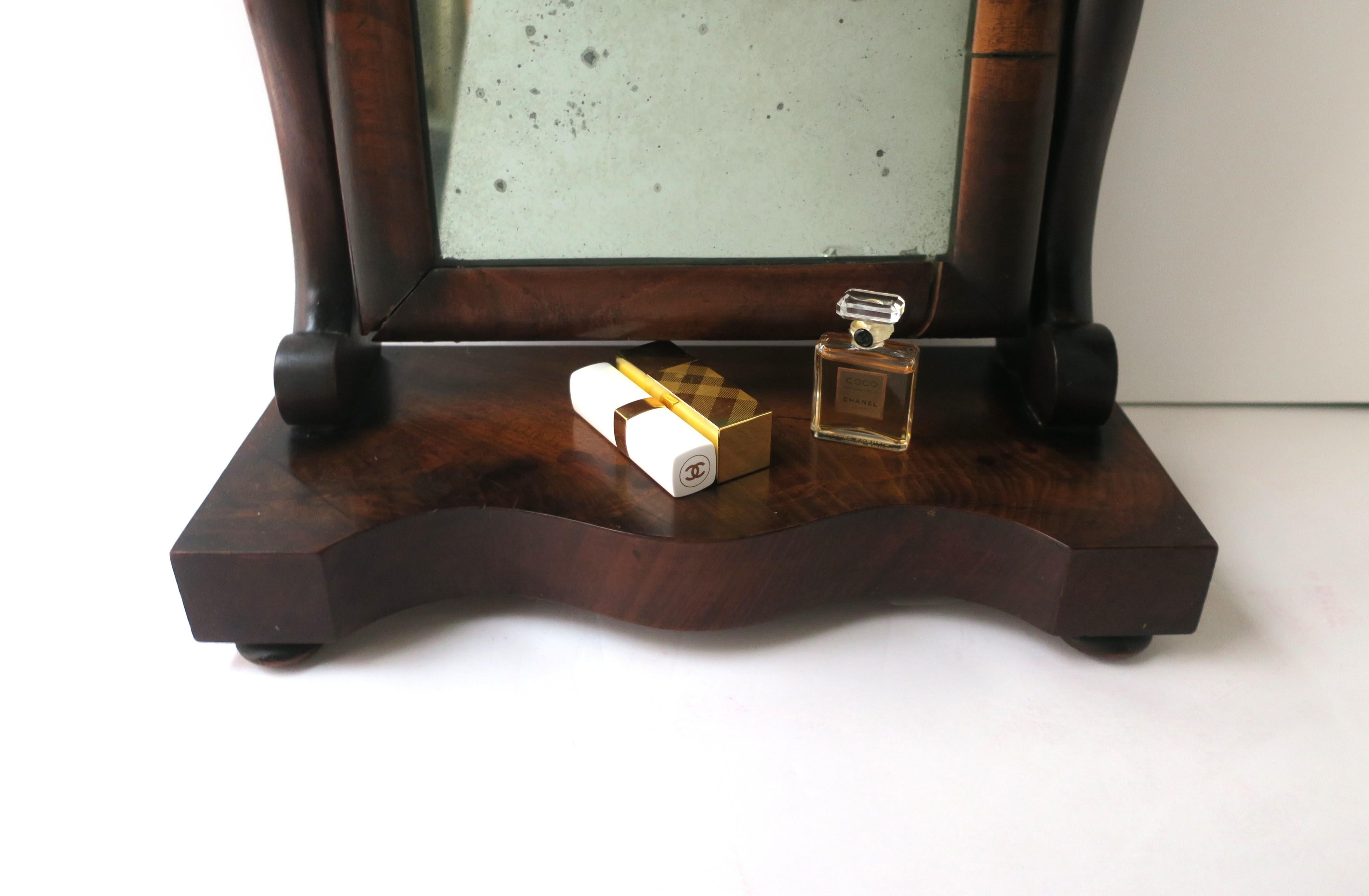 Antique Vanity Mirror For Sale 2