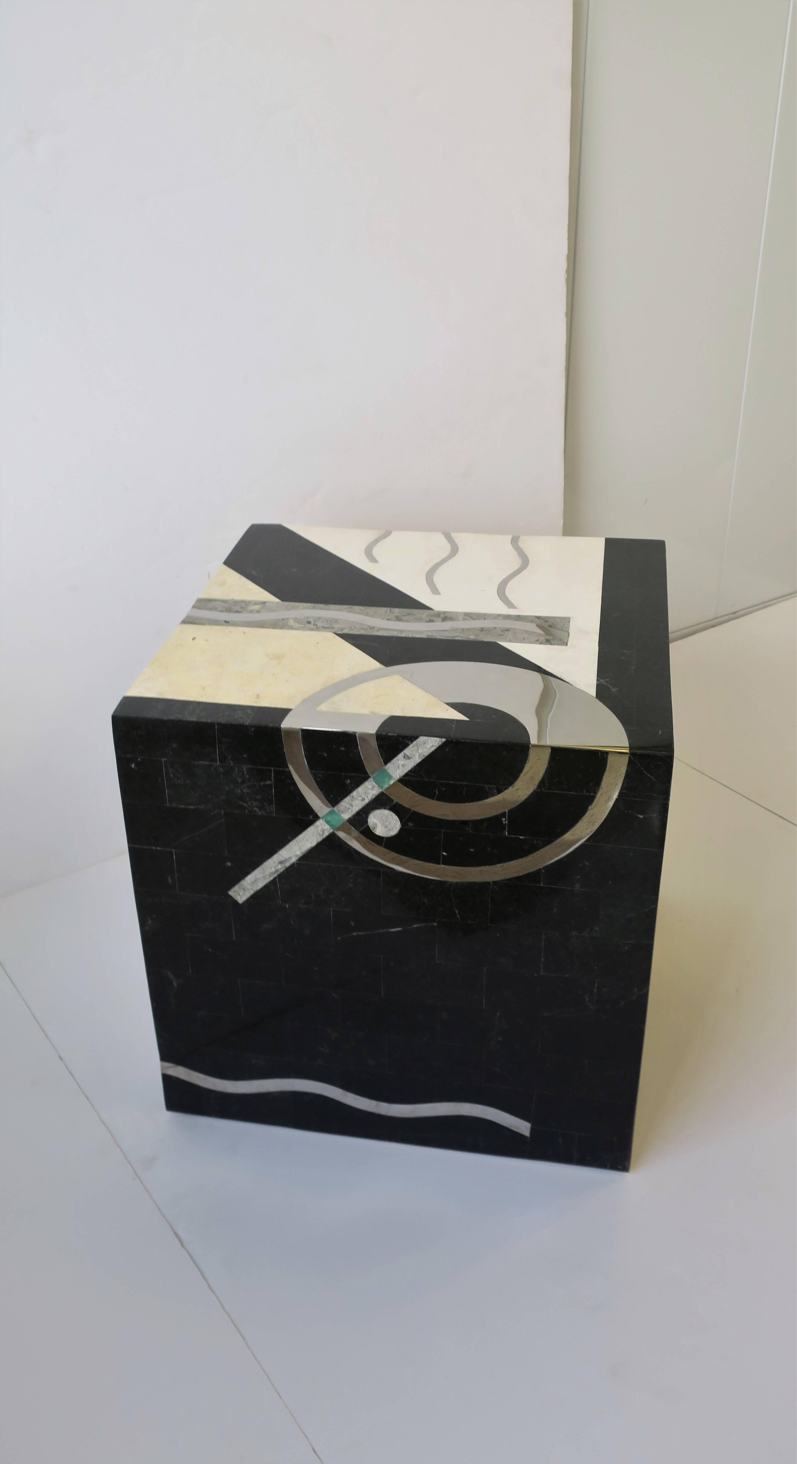Cut Steel Vintage Modern Italian Black Marble Side or End Table by Oggetti, Italy