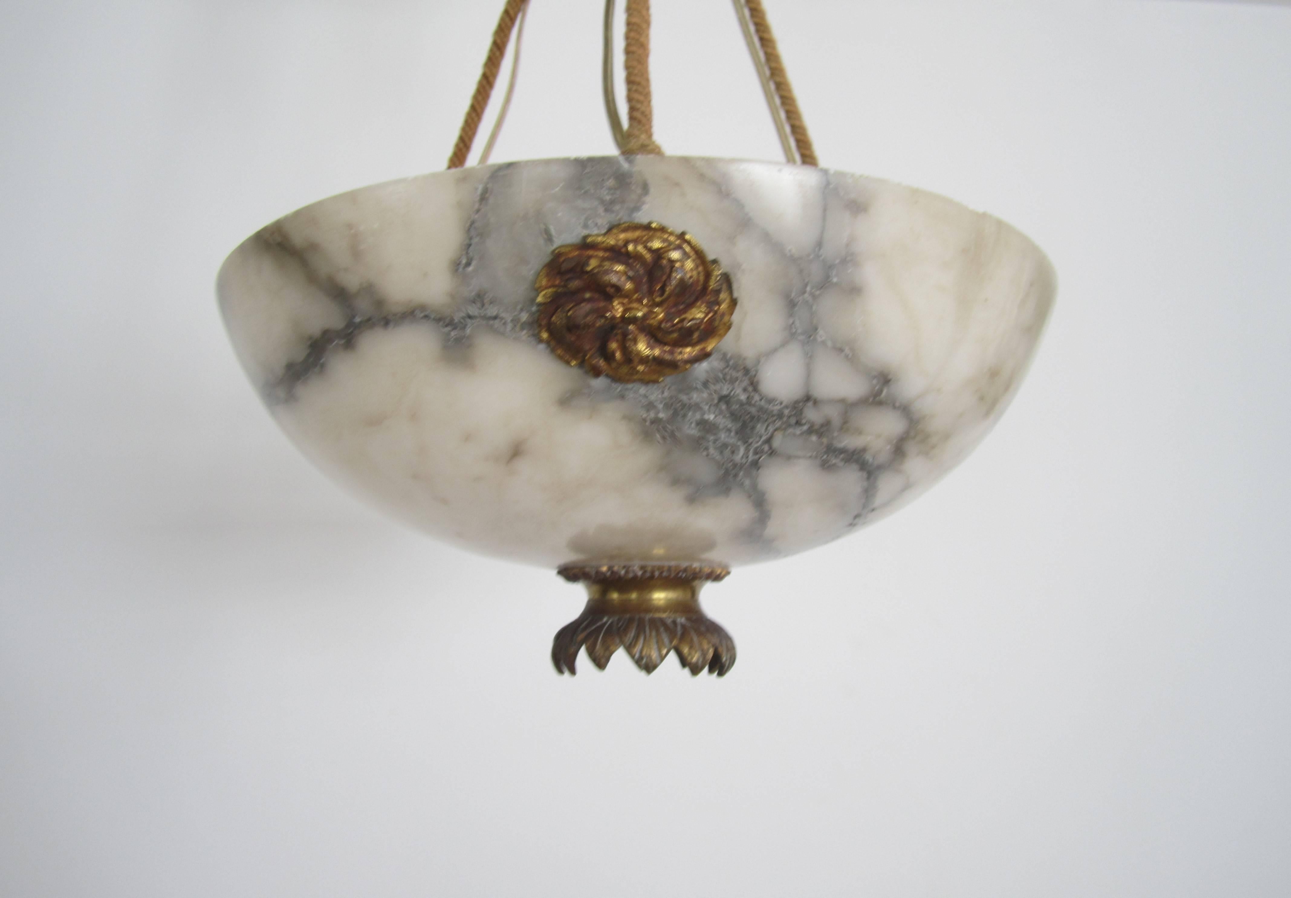 French Alabaster Marble Chandelier with Brass Lotus Keyhole Light In Good Condition In New York, NY