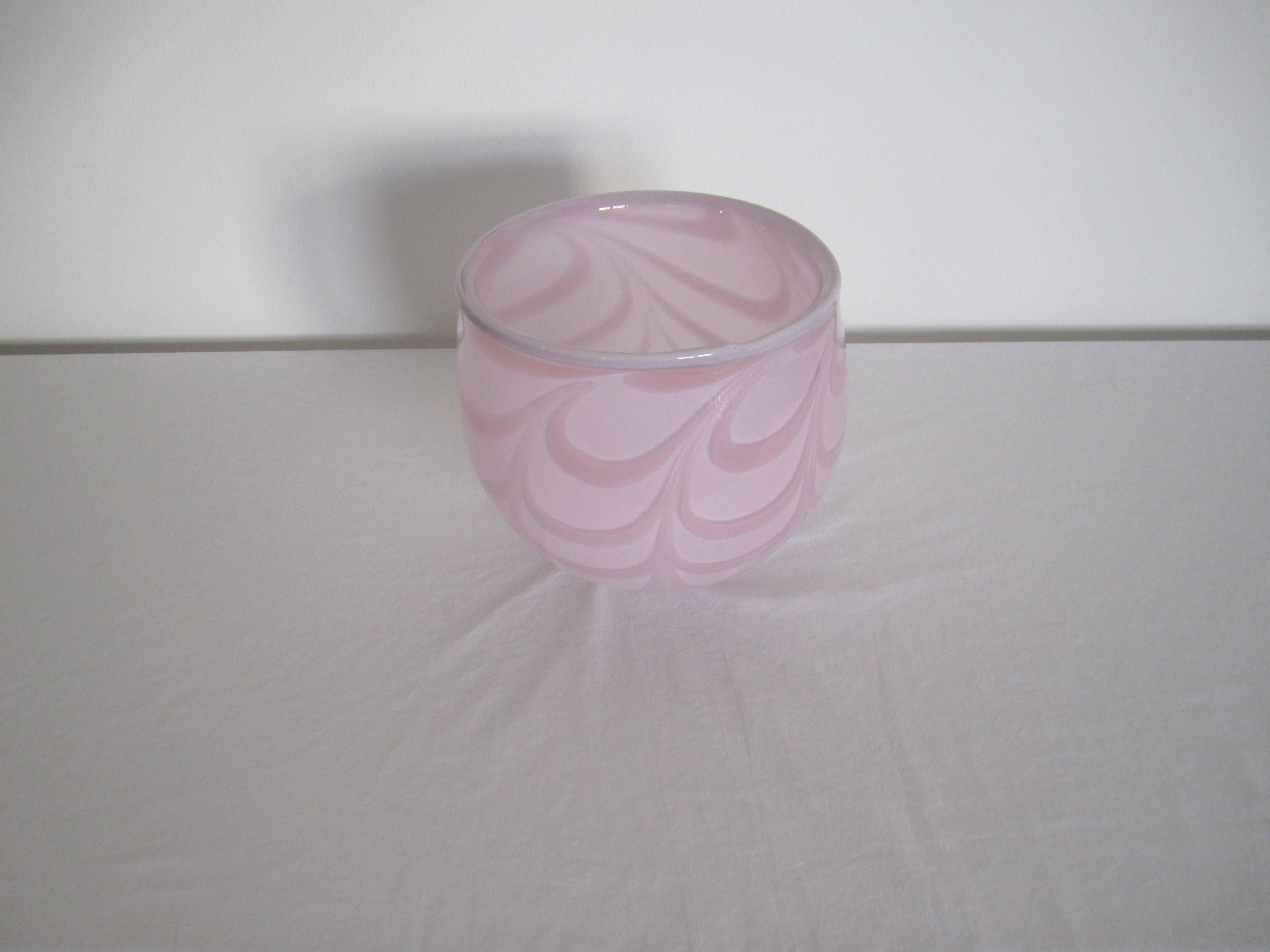 Swedish Pink Art Glass Bowl by Designer Anna Ehrner In Good Condition In New York, NY
