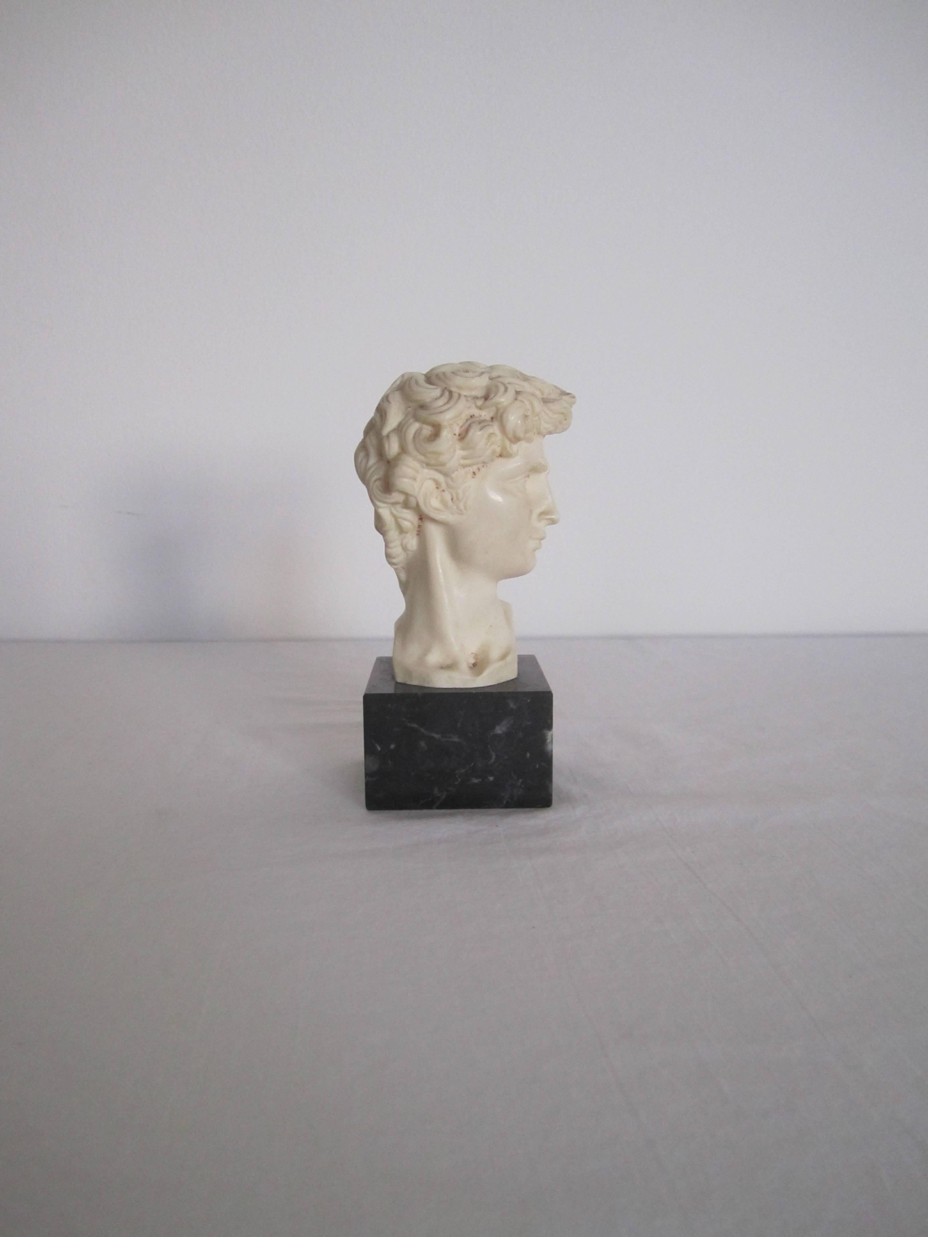 20th Century Classic Roman Bust on Black Marble Base Signed by Sculptor G. Ruggeri, Italy