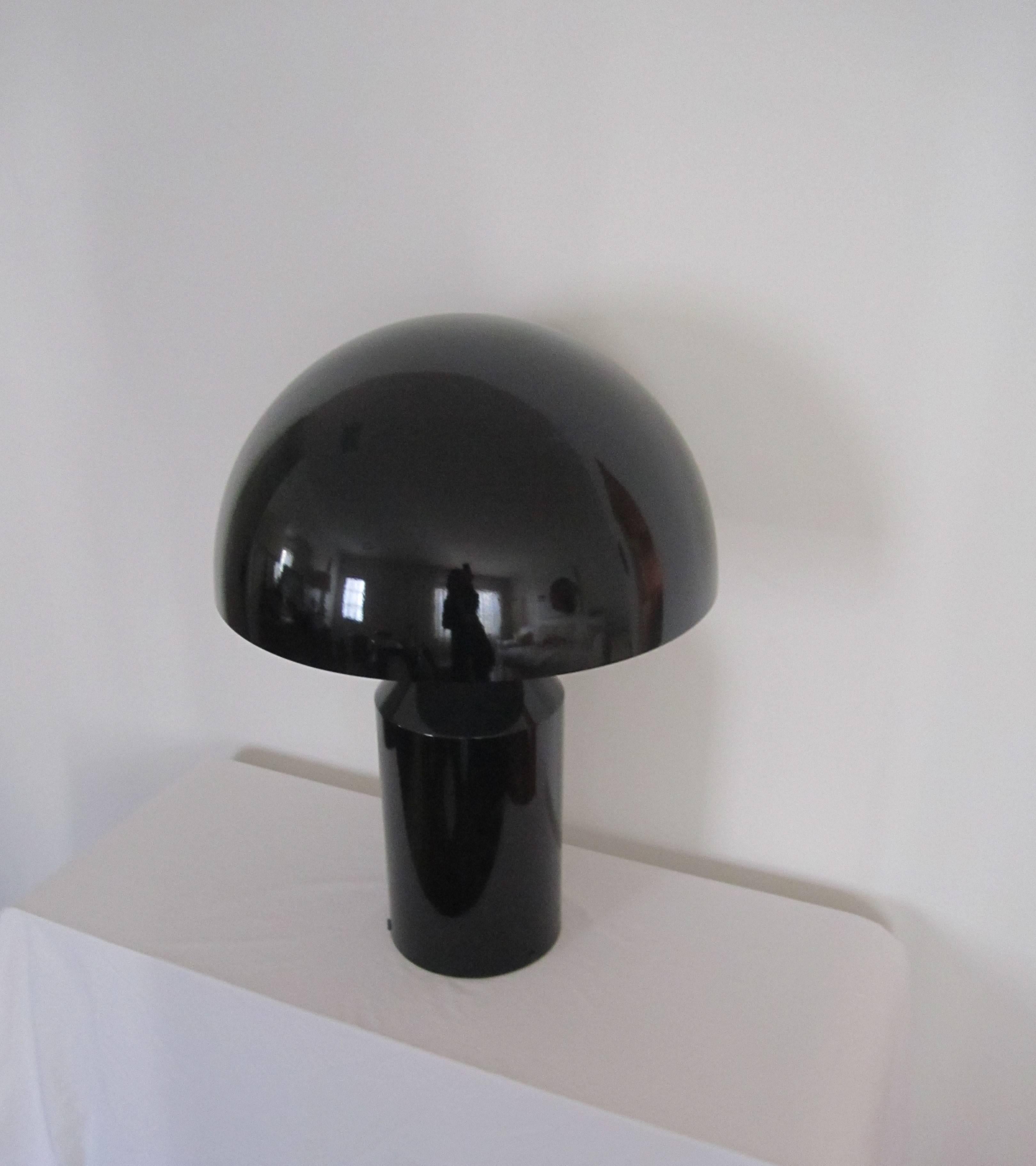 Italian Modern Black Table or Desk Lamp by Oluce 1