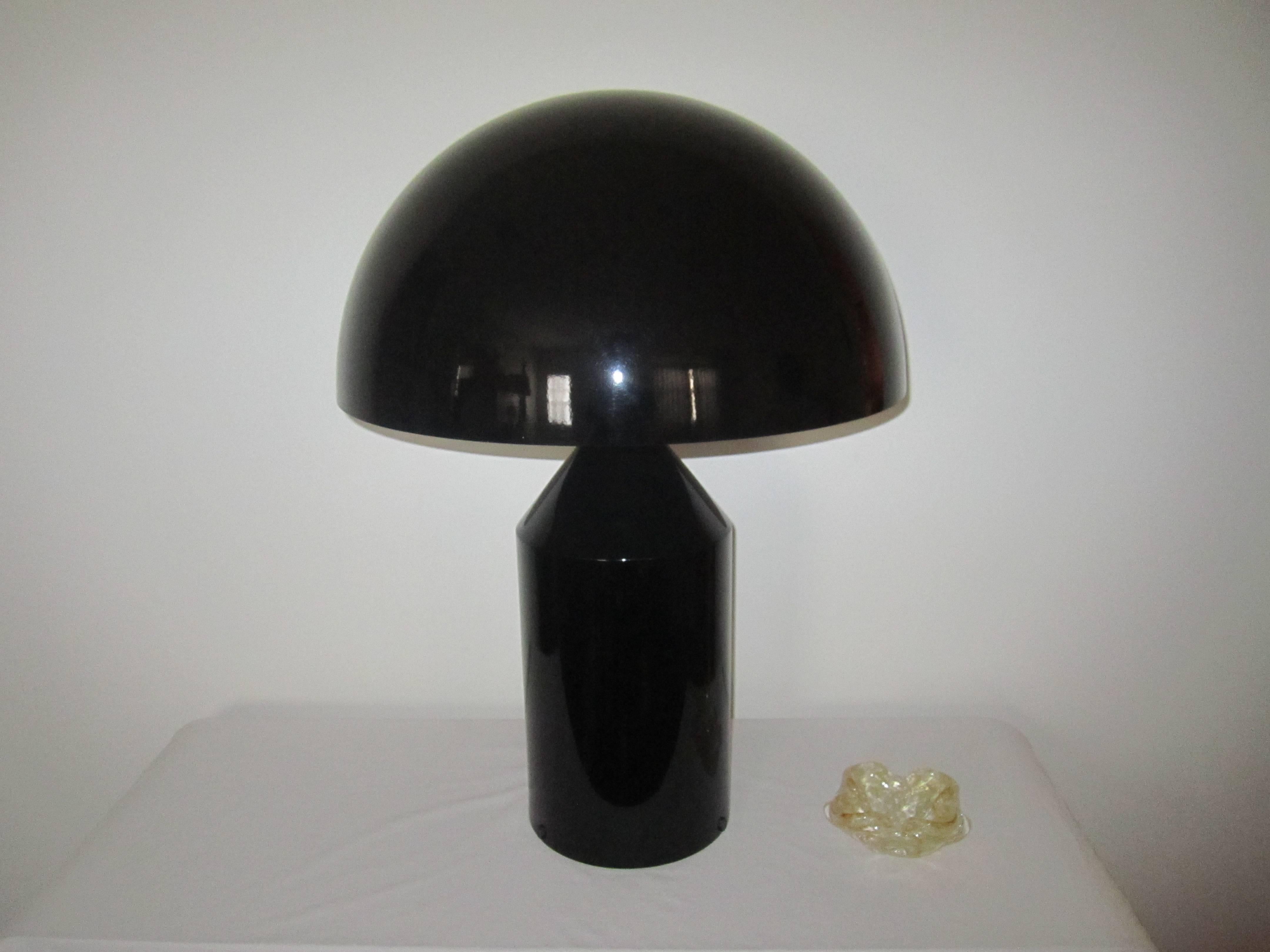 Italian Modern Black Table or Desk Lamp by Oluce 4
