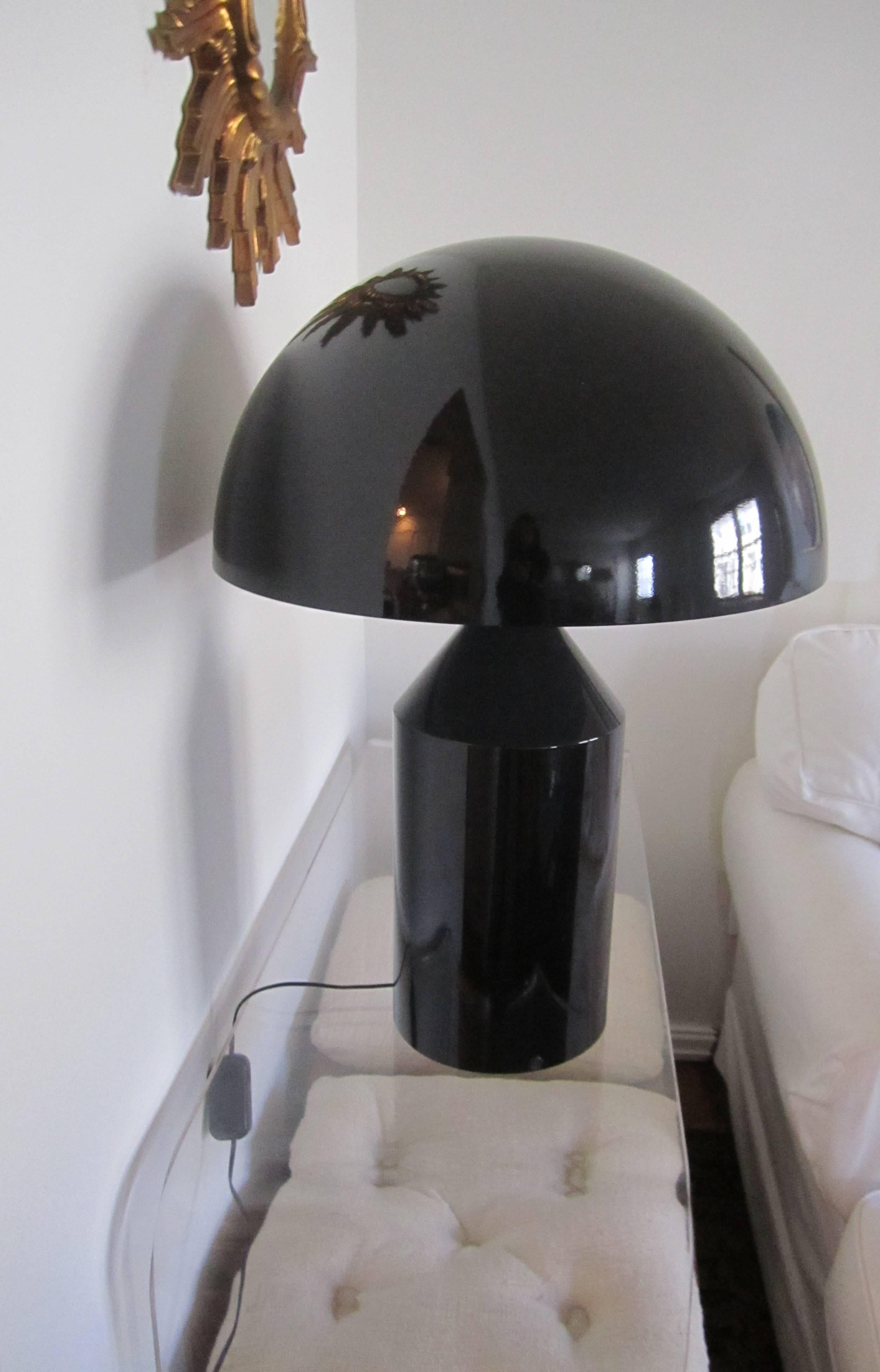 Italian Modern Black Table or Desk Lamp by Oluce 3