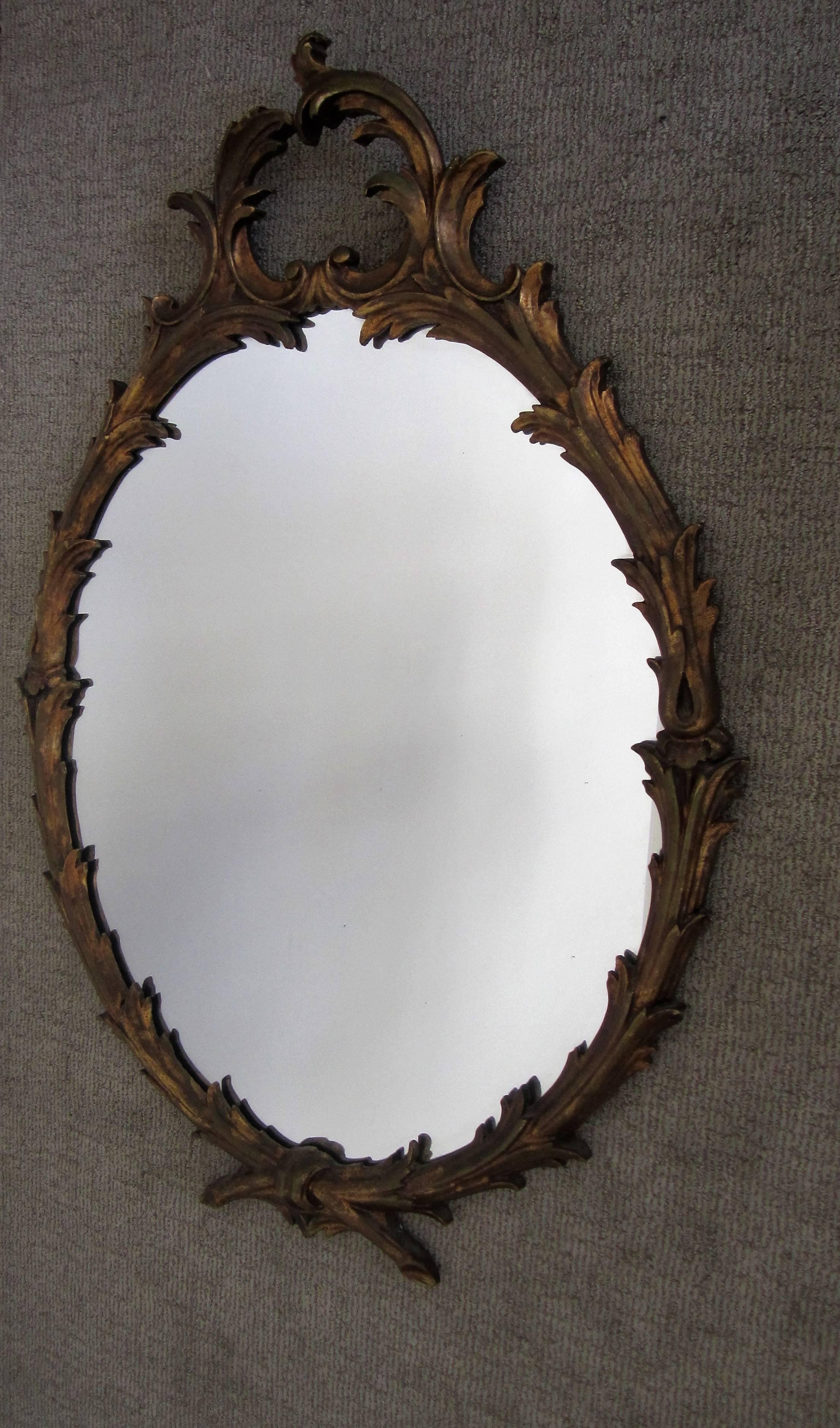 Italian Gold Giltwood Wall Mirror In Good Condition In New York, NY