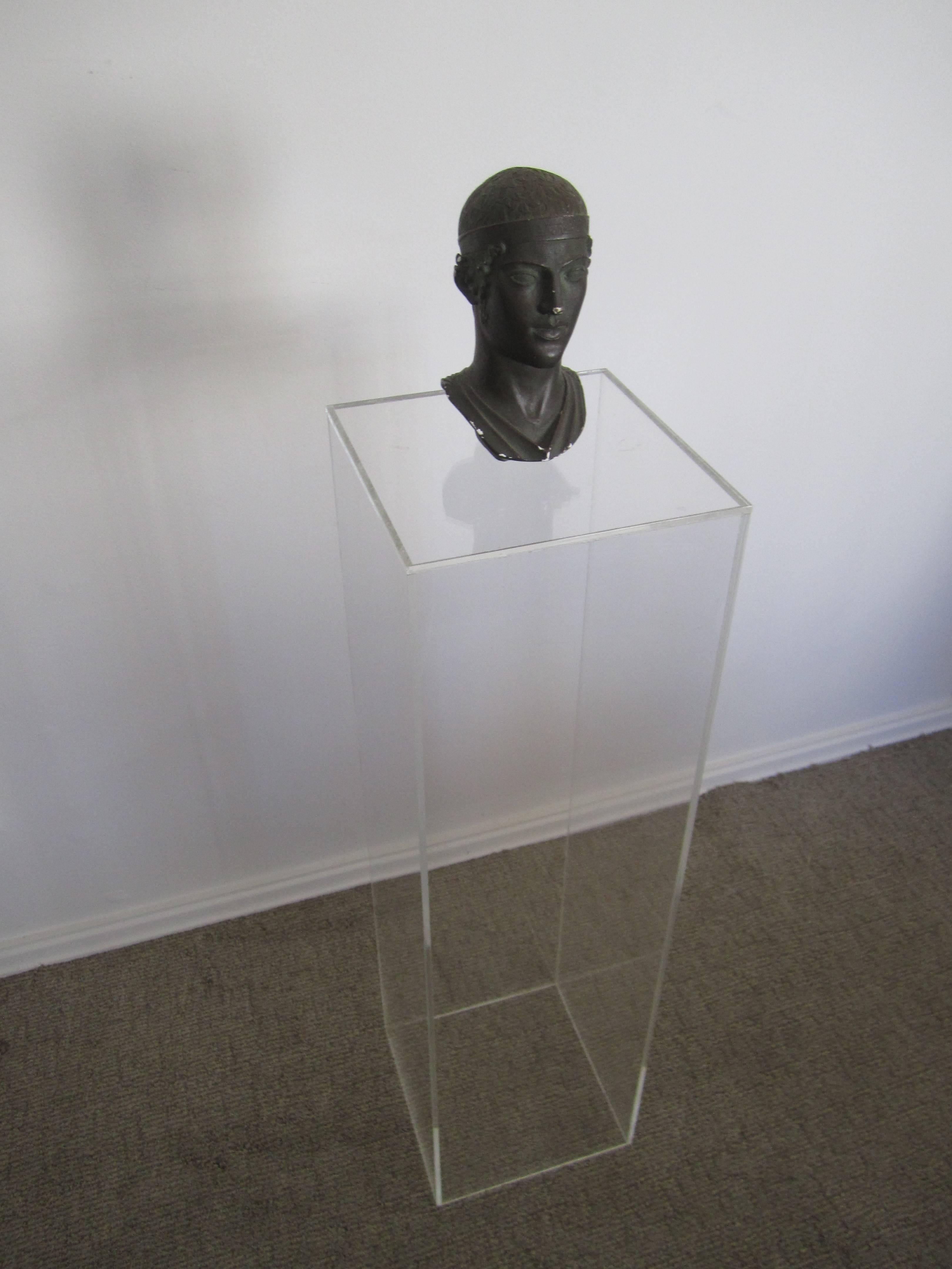American Acrylic Pedestal Stand