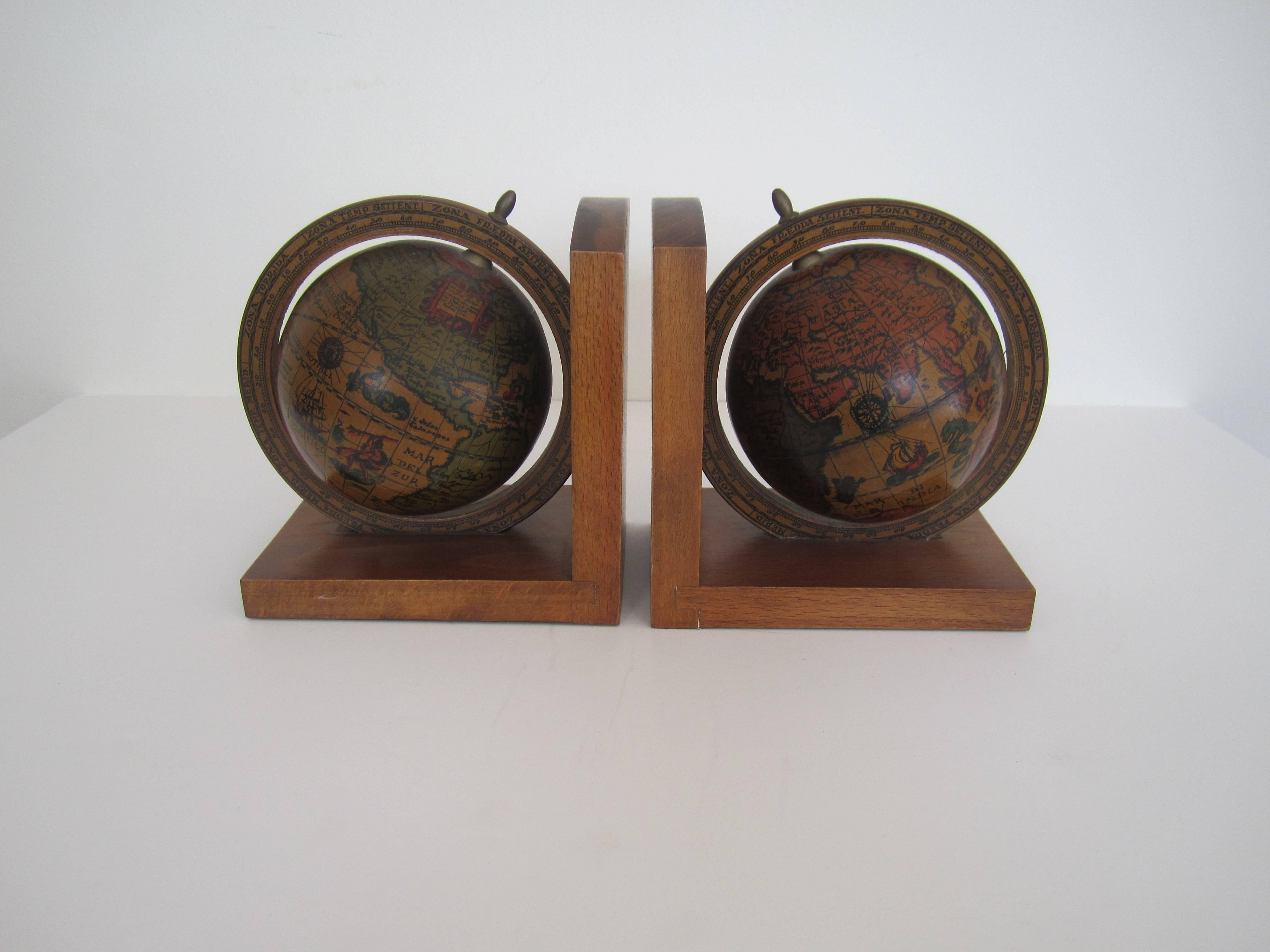 Vintage Spinning World Globe Bookends In Excellent Condition In New York, NY