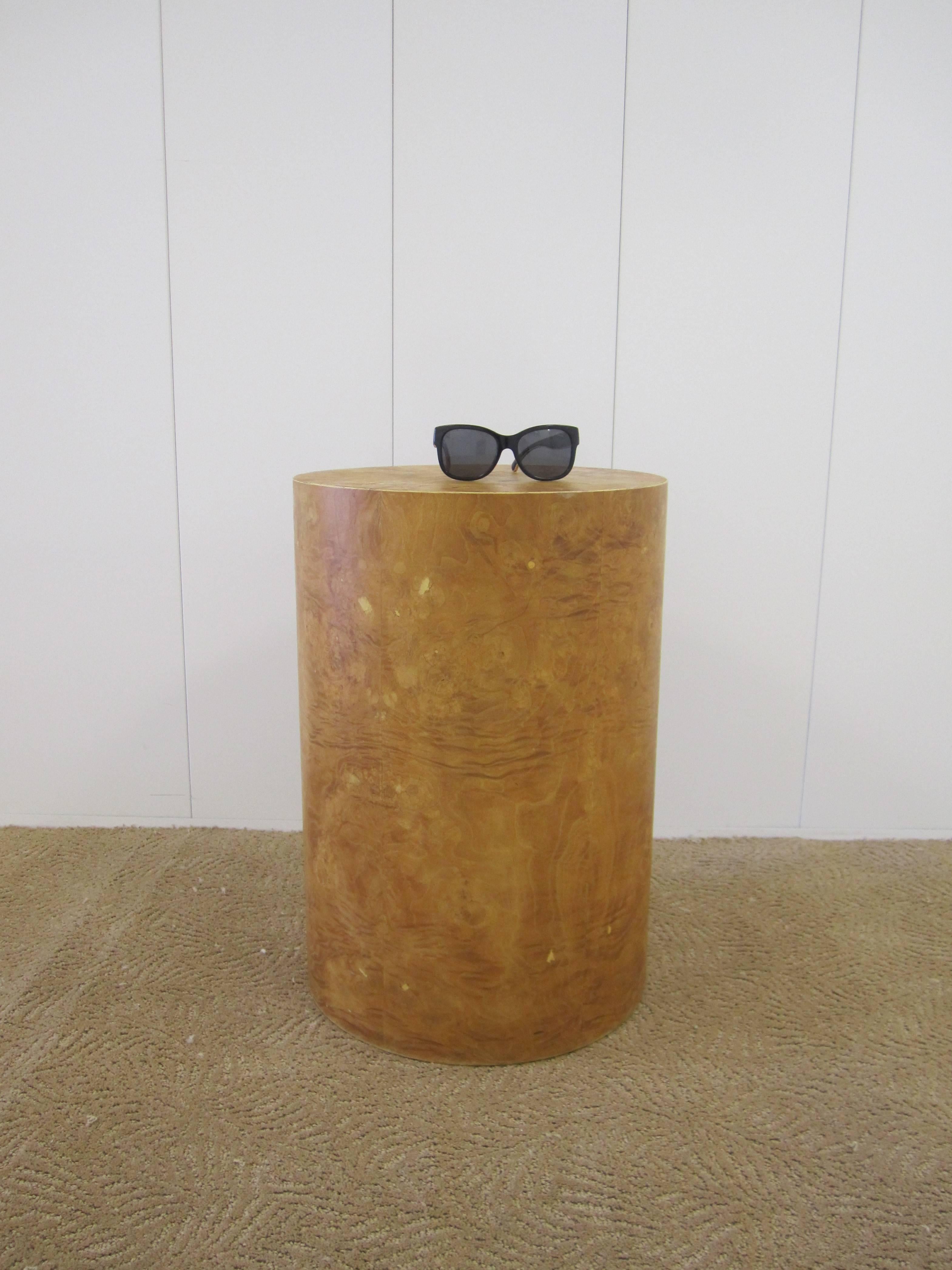 20th Century Vintage Modern Round Burl Wood Pedestal Side Table in the Style of Milo Baughman