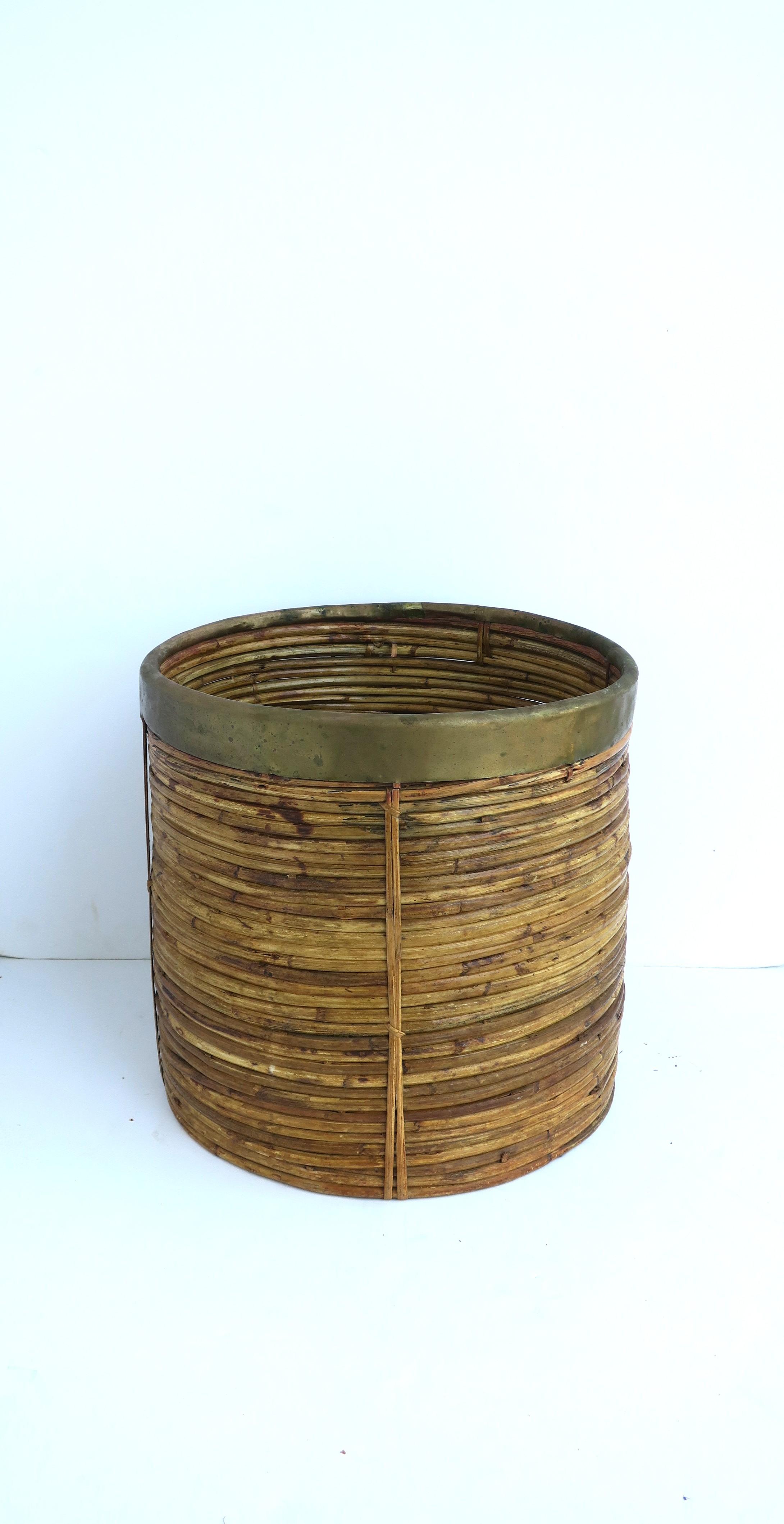 Modern Wicker and Brass Cachepot or Wastebasket Crespi Style For Sale