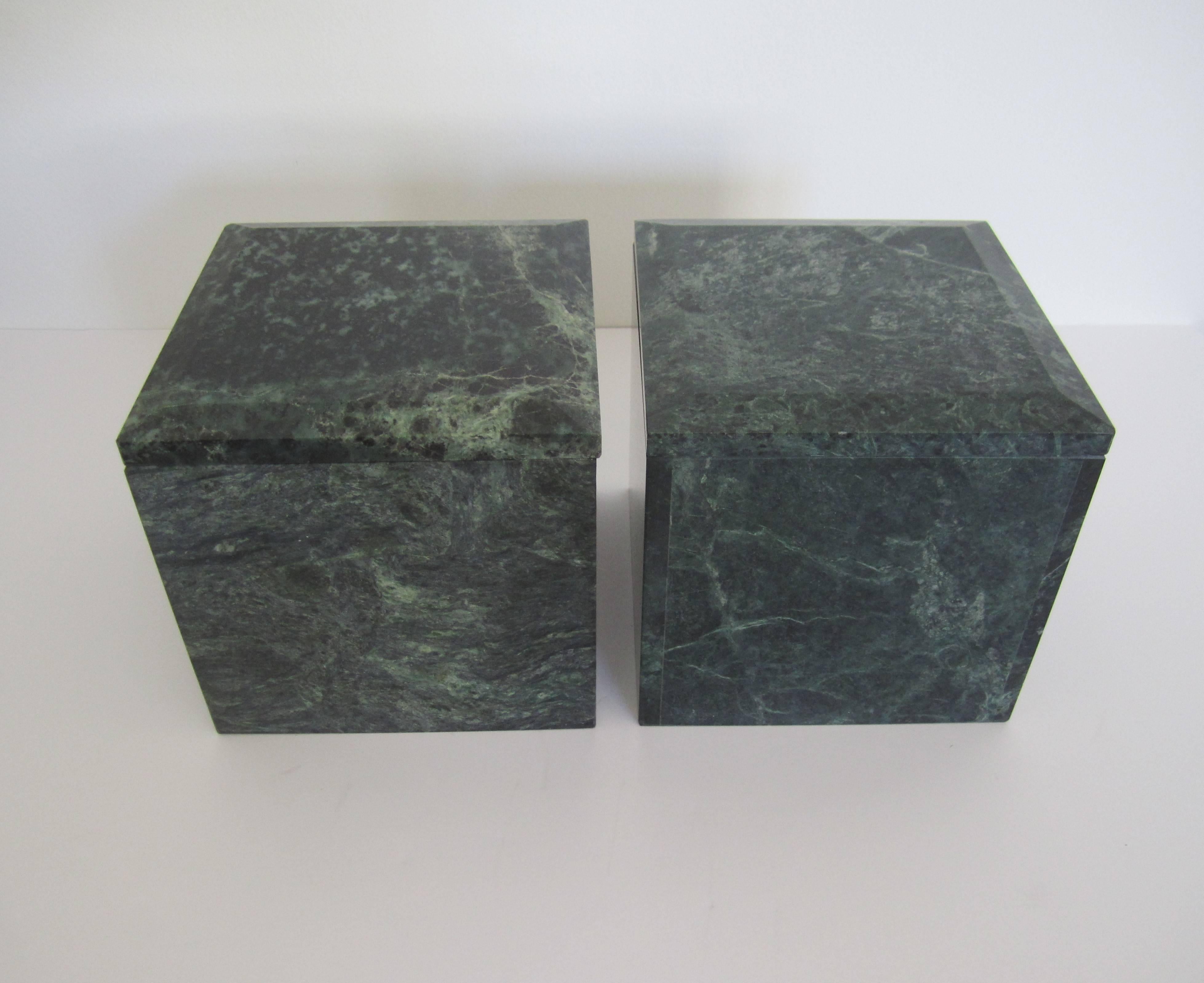 Vintage Pair of Substantial Modern Marble Boxes in Hunter Green, 1970s In Excellent Condition In New York, NY