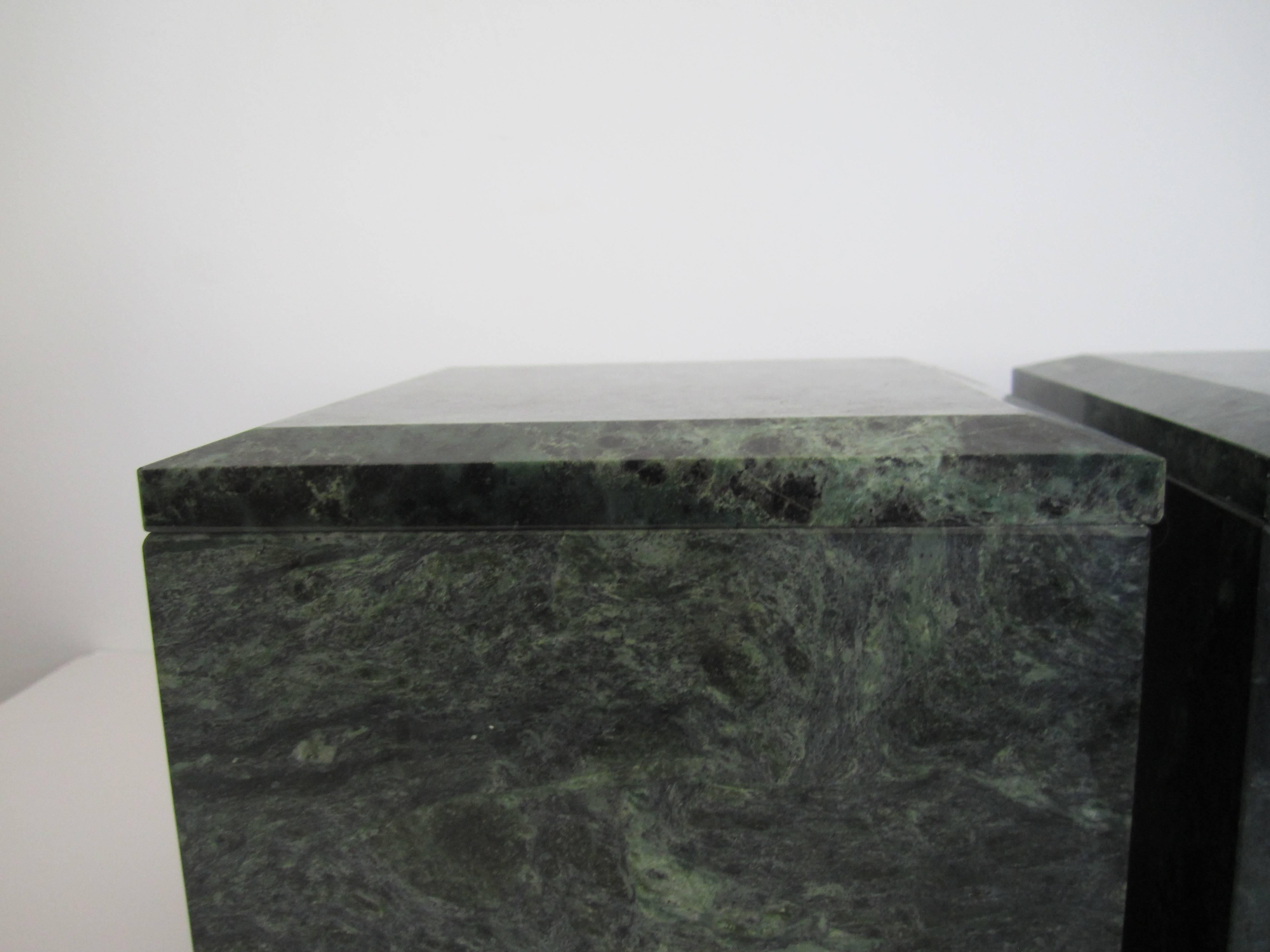 Vintage Pair of Substantial Modern Marble Boxes in Hunter Green, 1970s 2